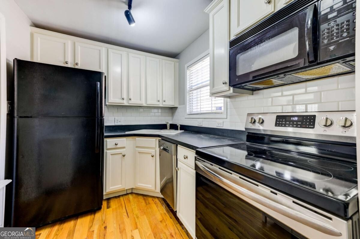 3206 Mathieson Drive Ne # 2 Property Photo 4