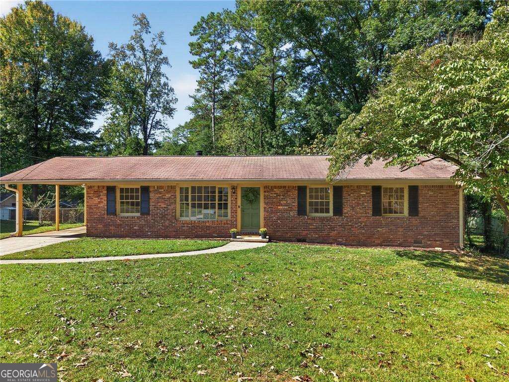 968 Seville Drive Property Photo 1