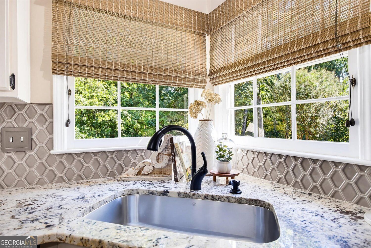 1085 Grand Oaks Glen Nw Property Photo 15