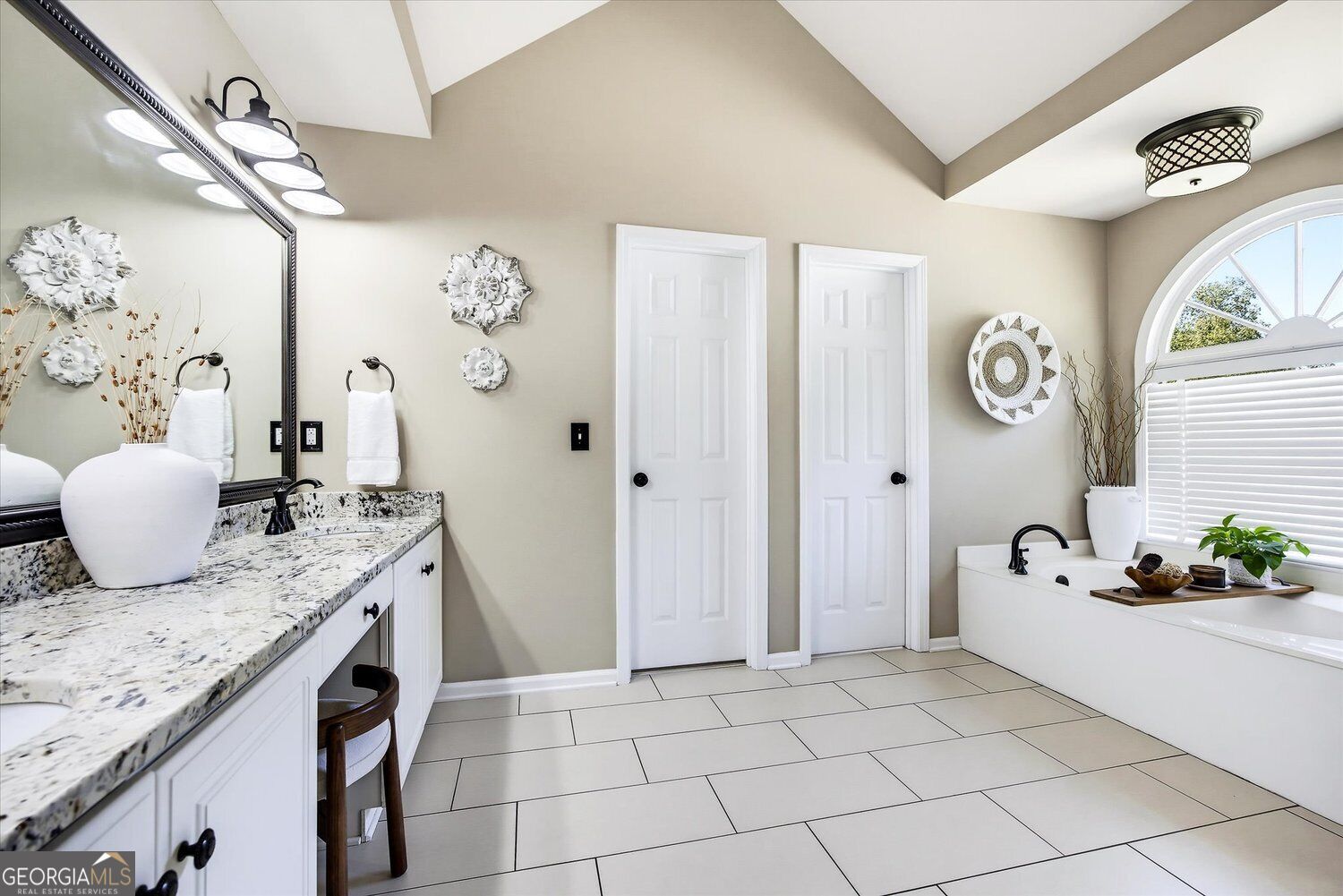 1085 Grand Oaks Glen Nw Property Photo 27