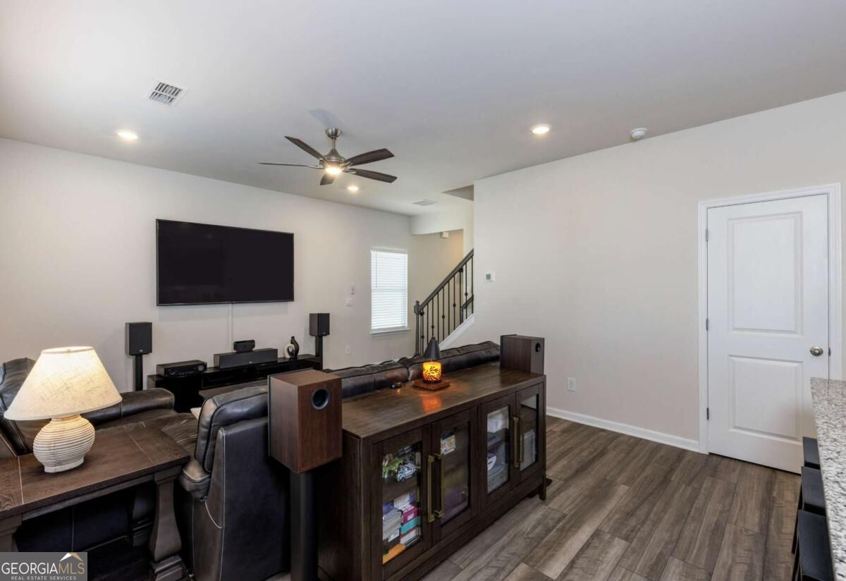 2490 Canning View Avenue Property Photo 7