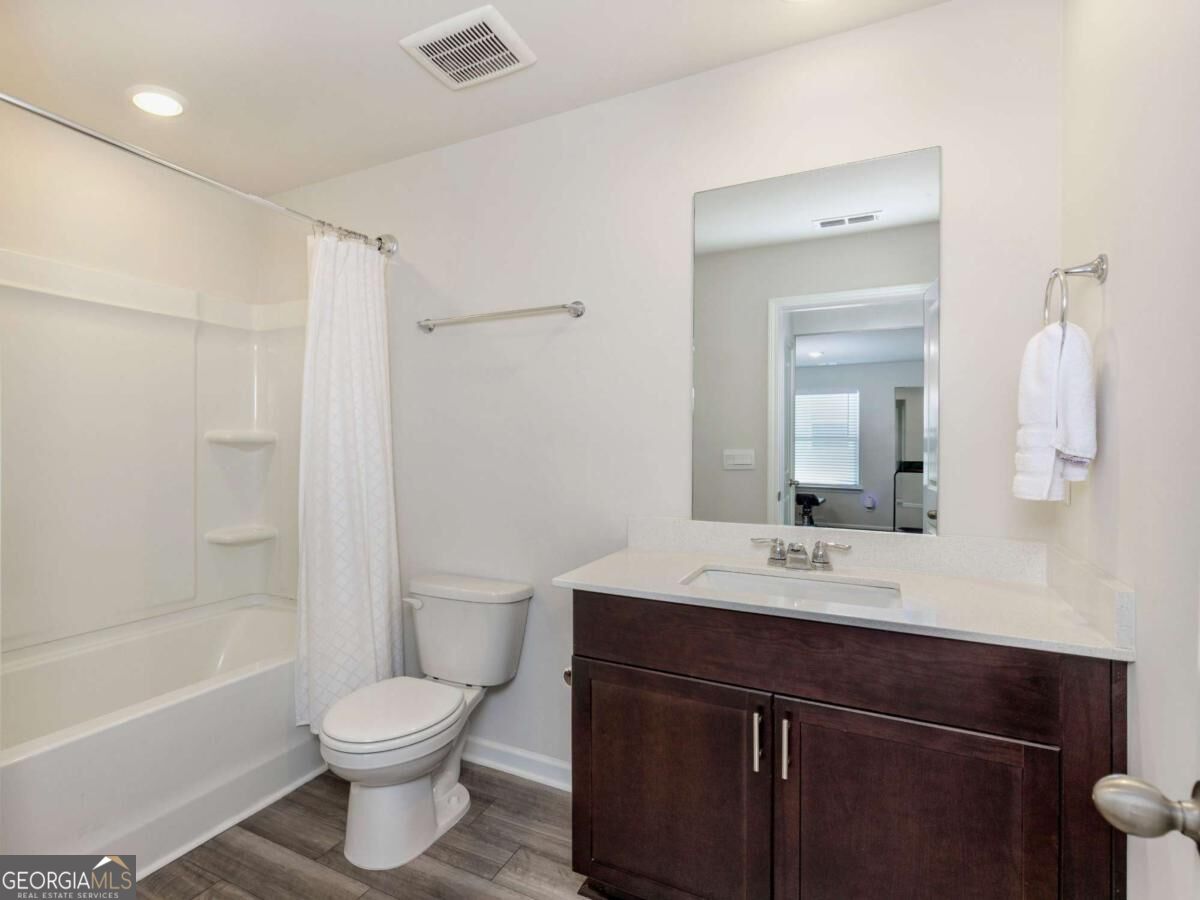 2490 Canning View Avenue Property Photo 20