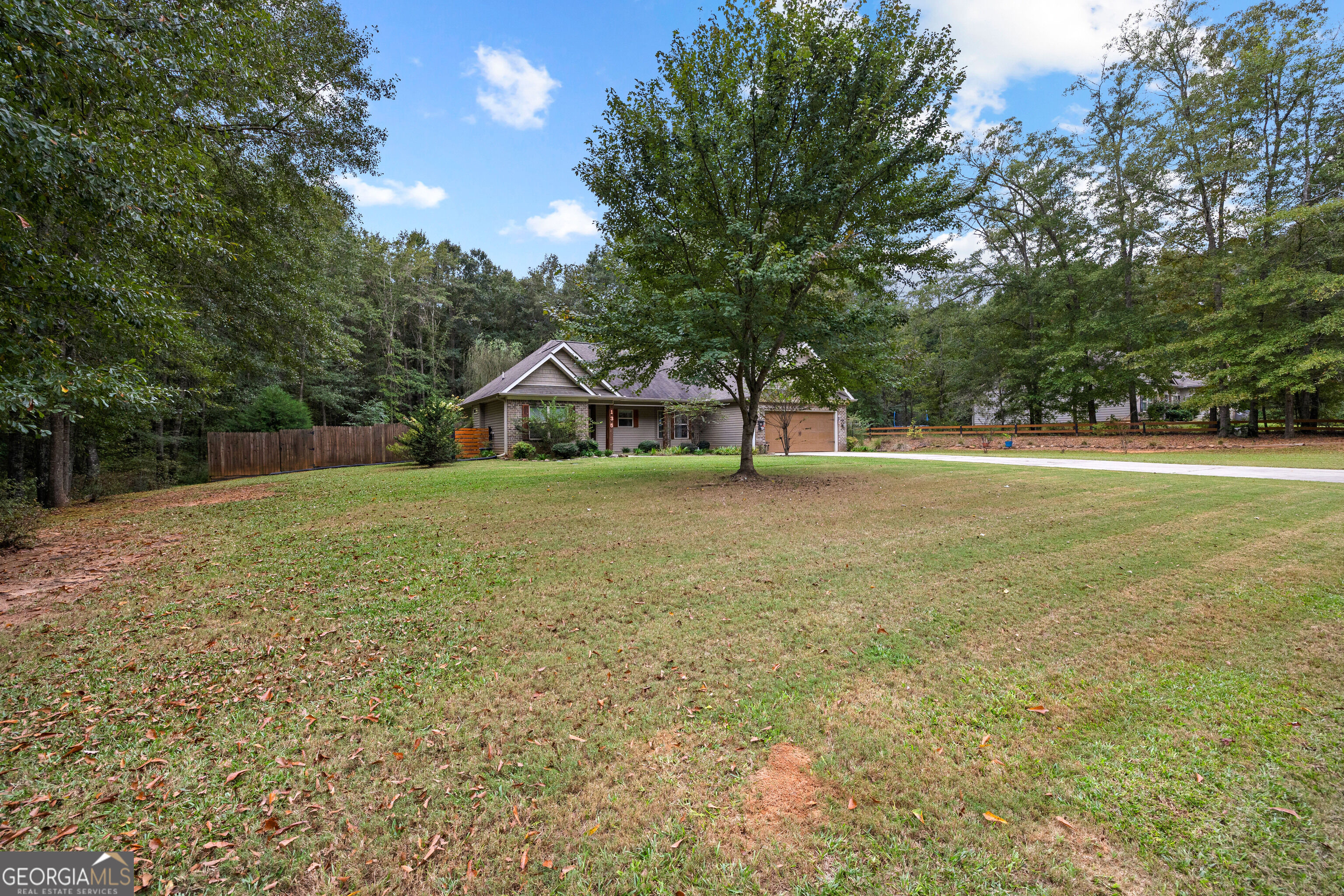 135 Bugler's Way Property Photo 2