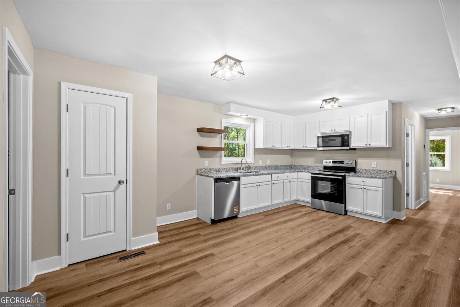 239 Mountain View Circle Property Photo 5