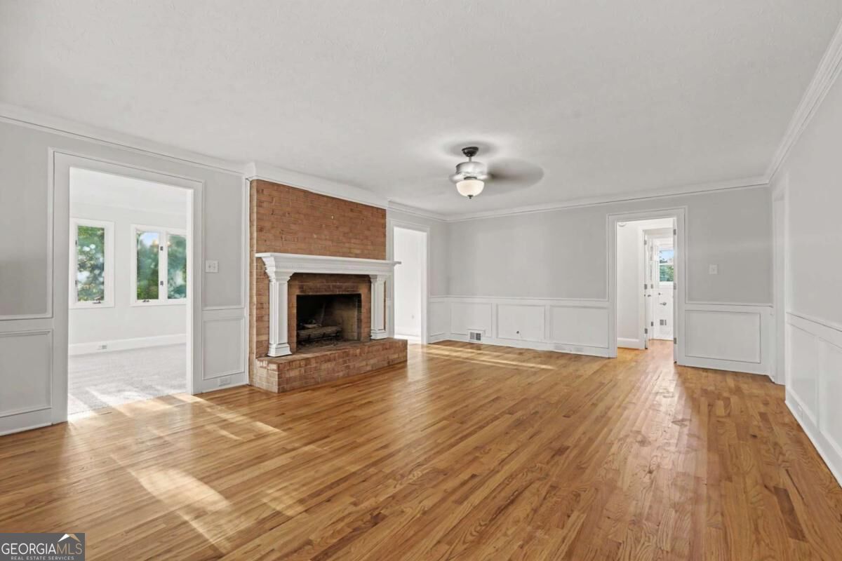 4857 Castlewood Drive Sw Property Photo 6