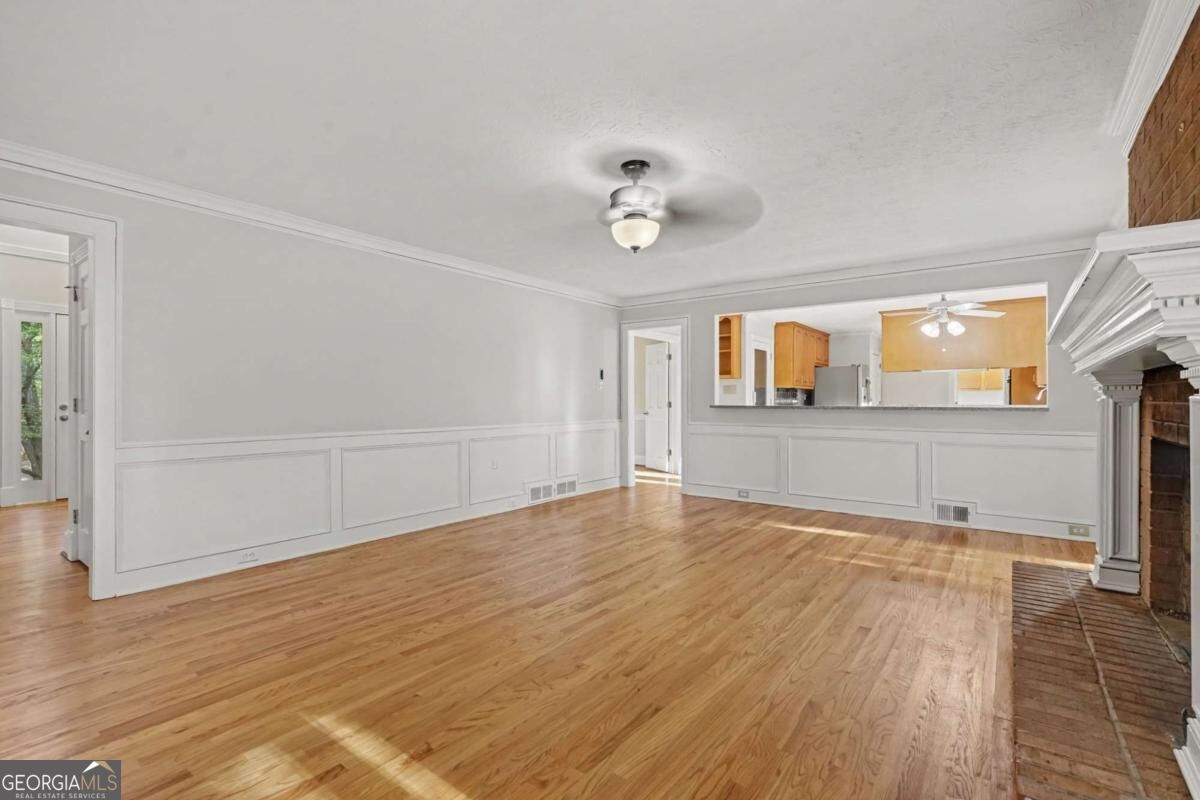 4857 Castlewood Drive Sw Property Photo 9