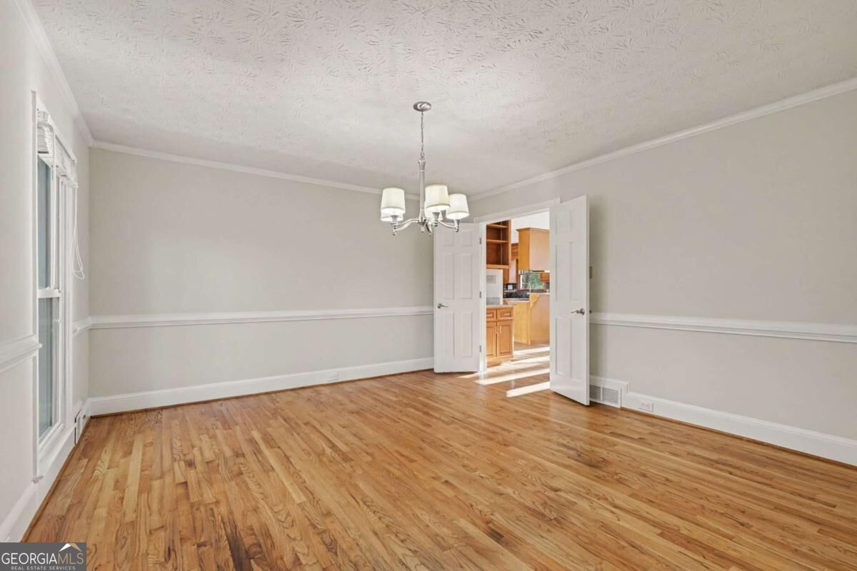 4857 Castlewood Drive Sw Property Photo 10
