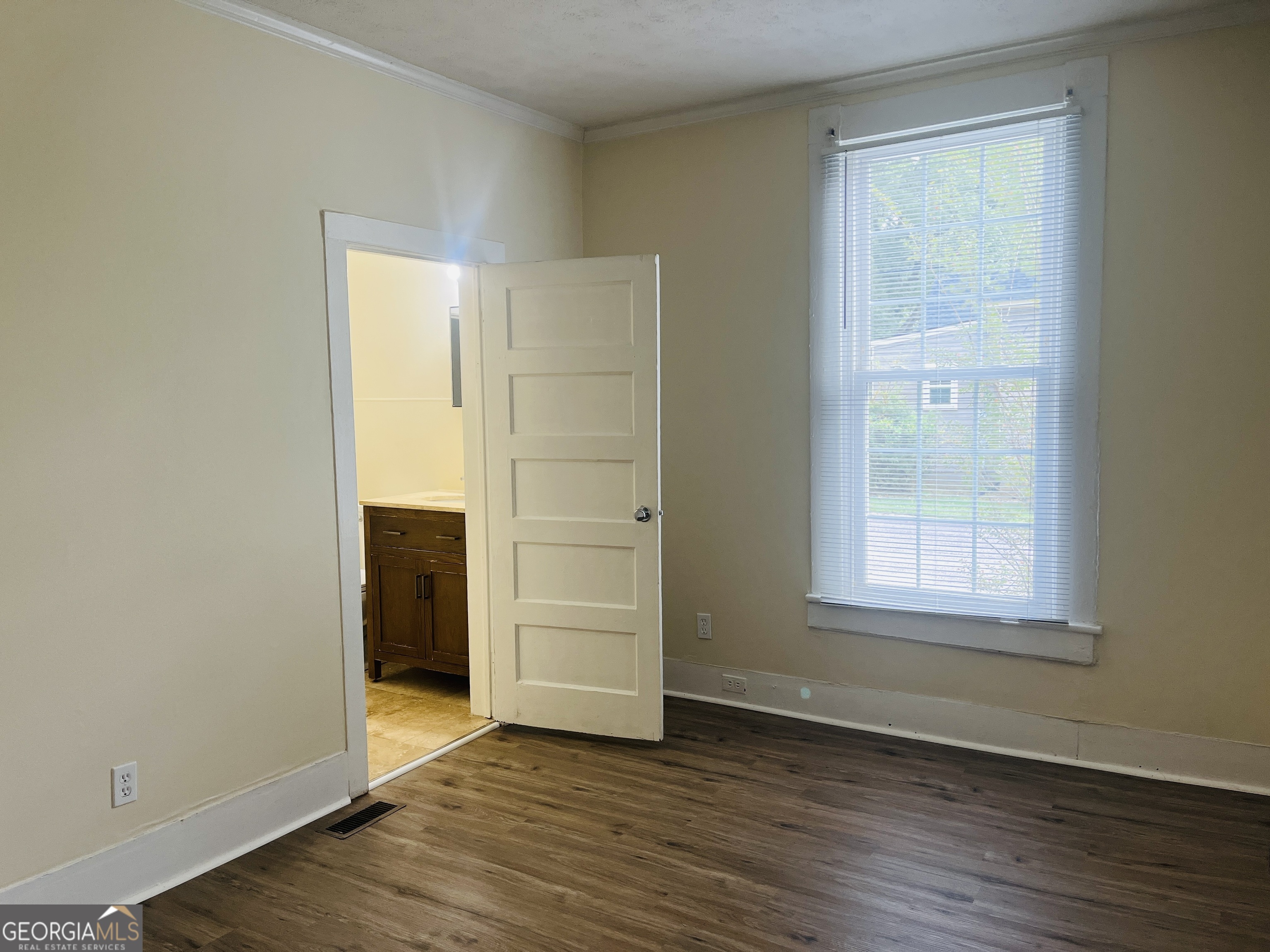 201 Alford Street # B Property Photo 12