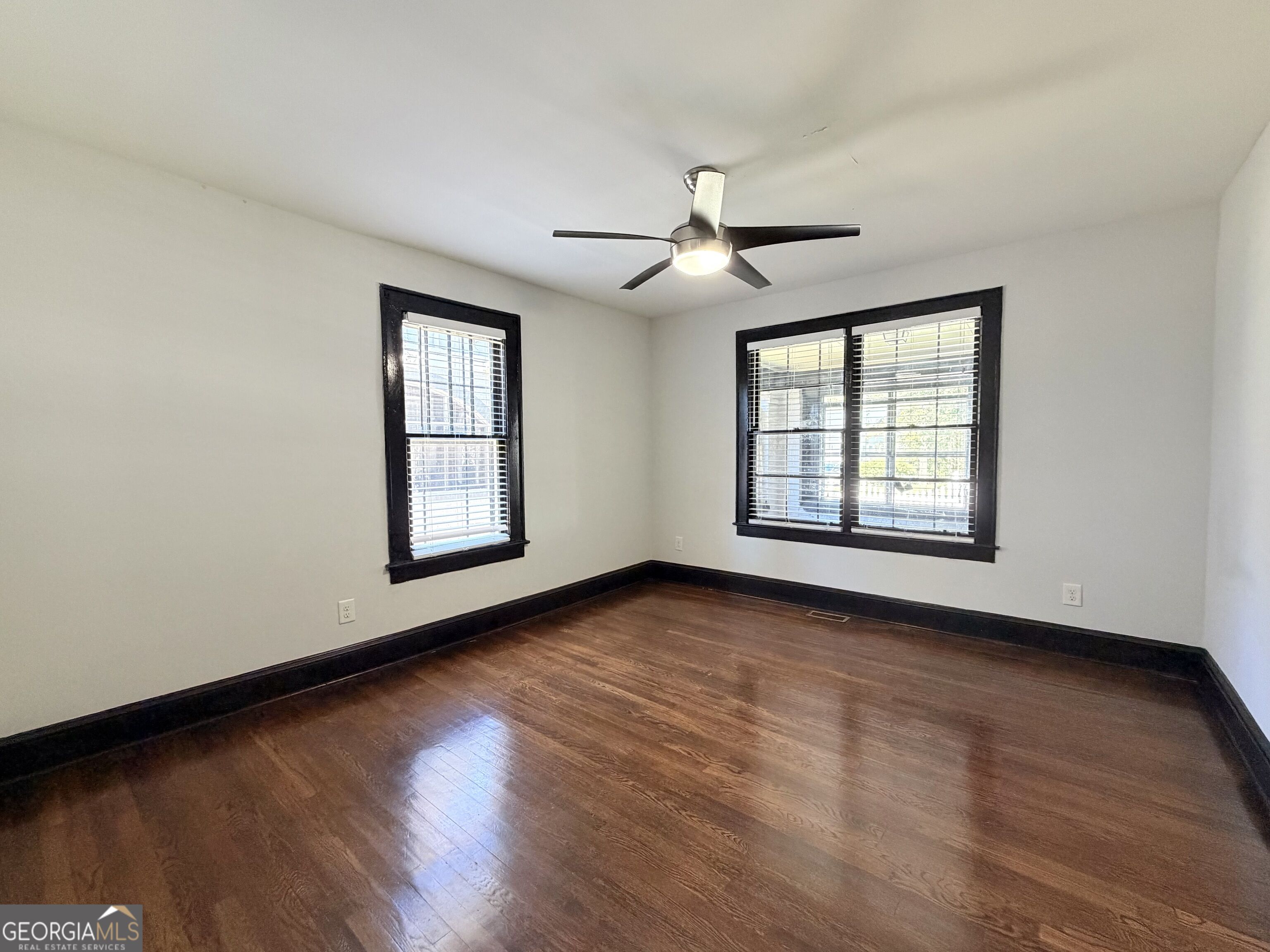 1594 Beecher Street Sw Property Photo 16