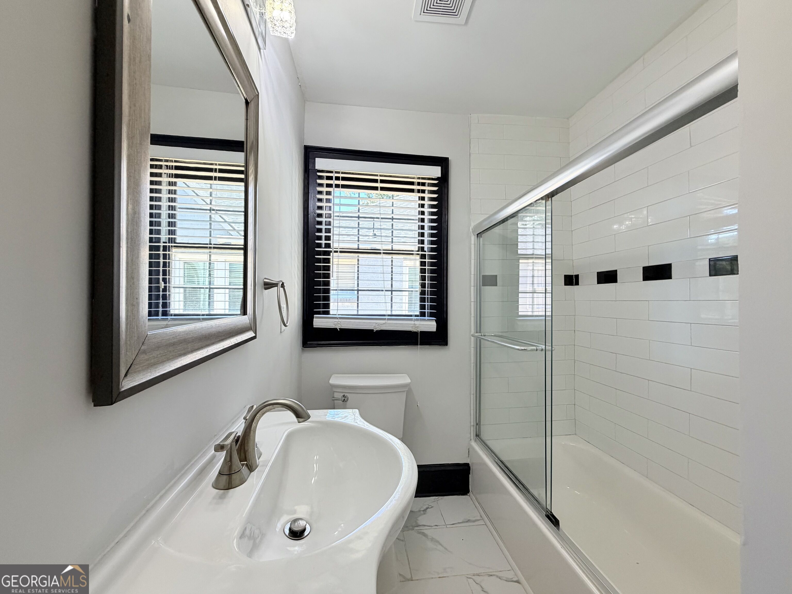 1594 Beecher Street Sw Property Photo 18