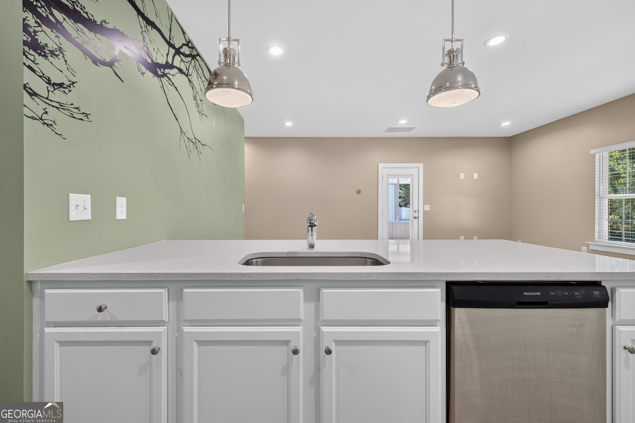 485 O'conner Boulevard Property Photo 10