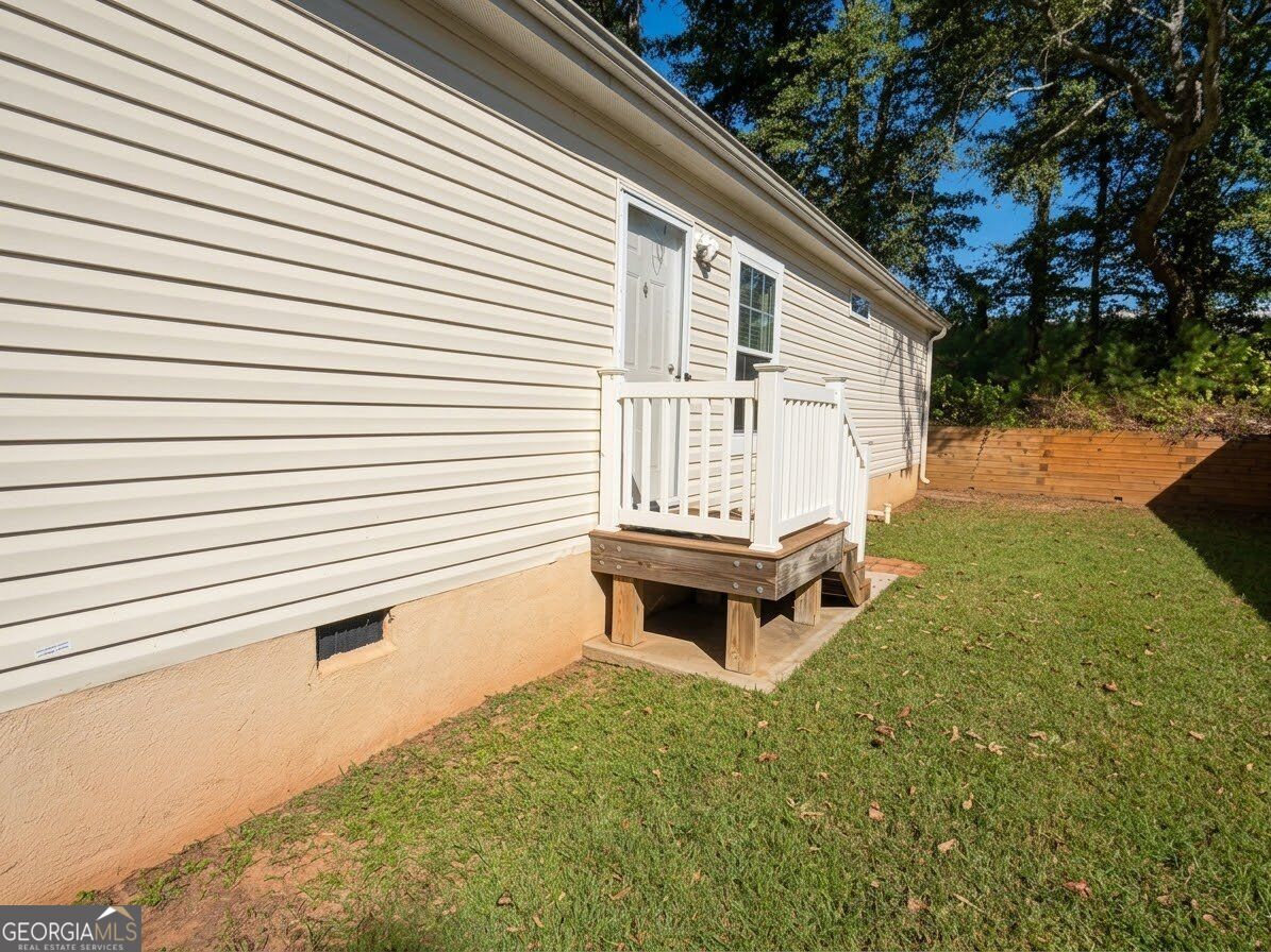 83 Willow Drive E Property Photo 15