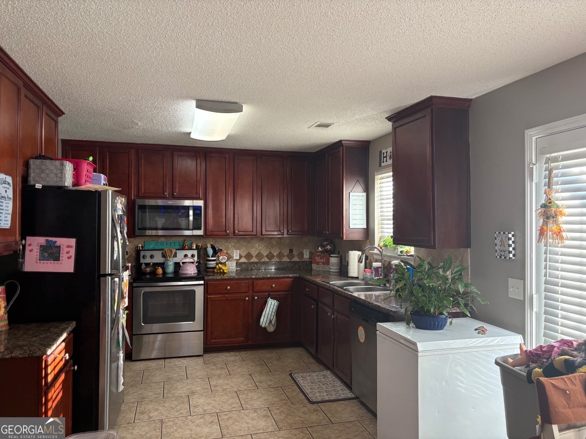 113 Derringer Court Property Photo 5