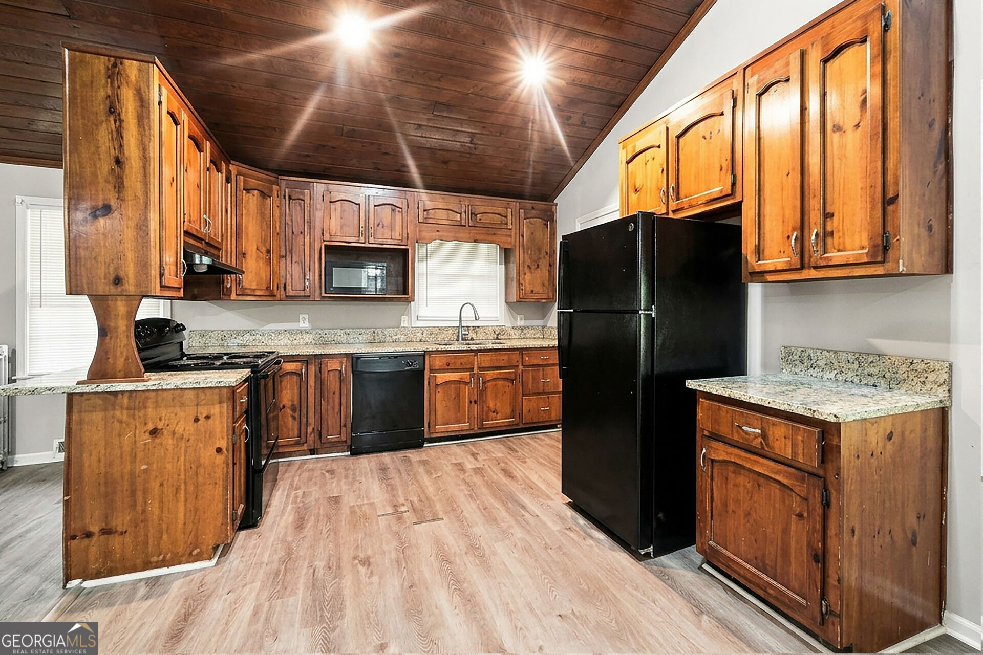 6635 Biscayne Way Property Photo 8