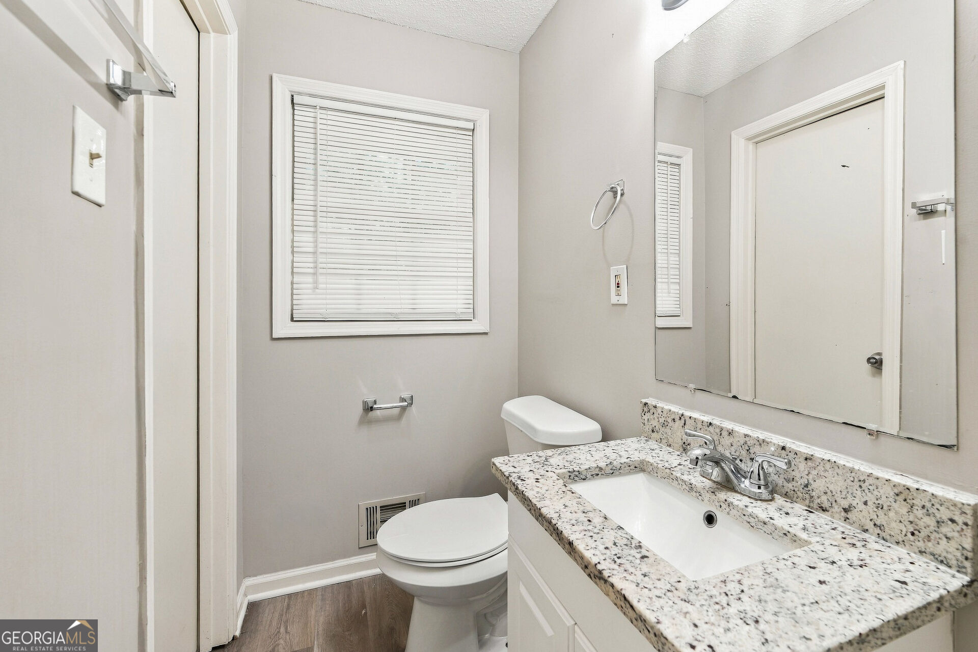 6635 Biscayne Way Property Photo 12