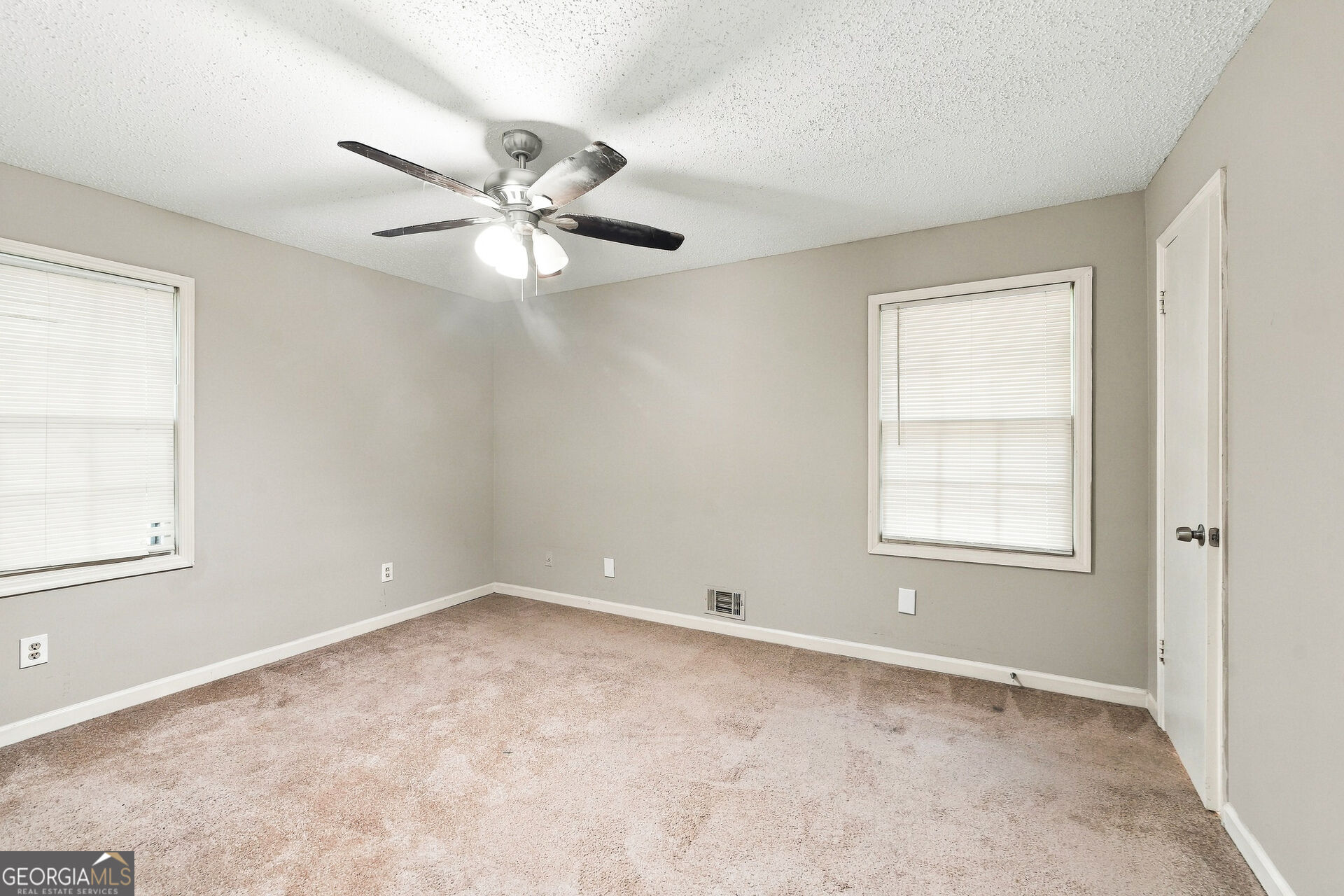 6635 Biscayne Way Property Photo 15