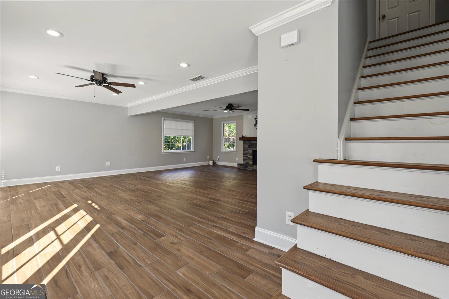 2554 Tanager Court Ne Property Photo 4