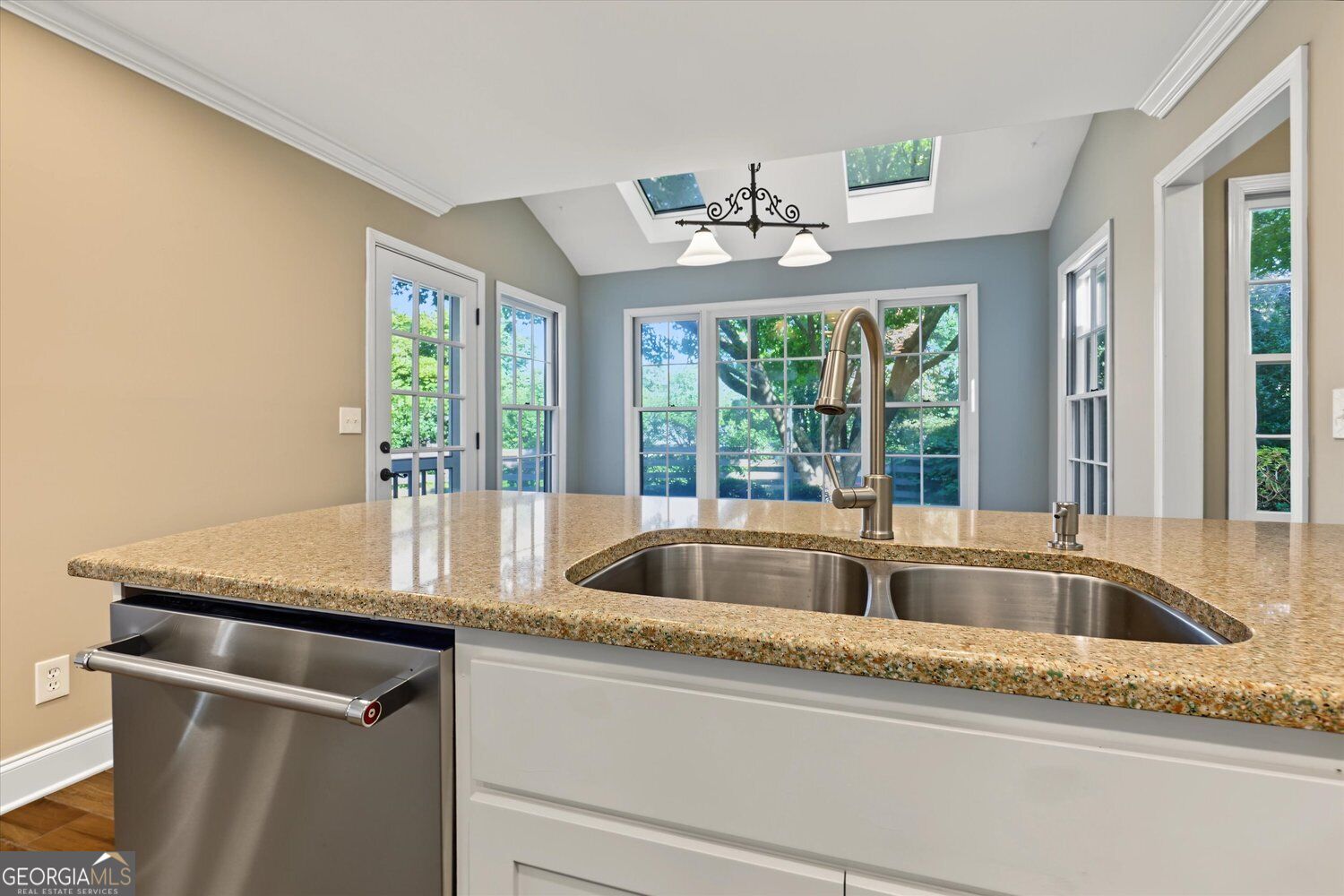 2554 Tanager Court Ne Property Photo 24