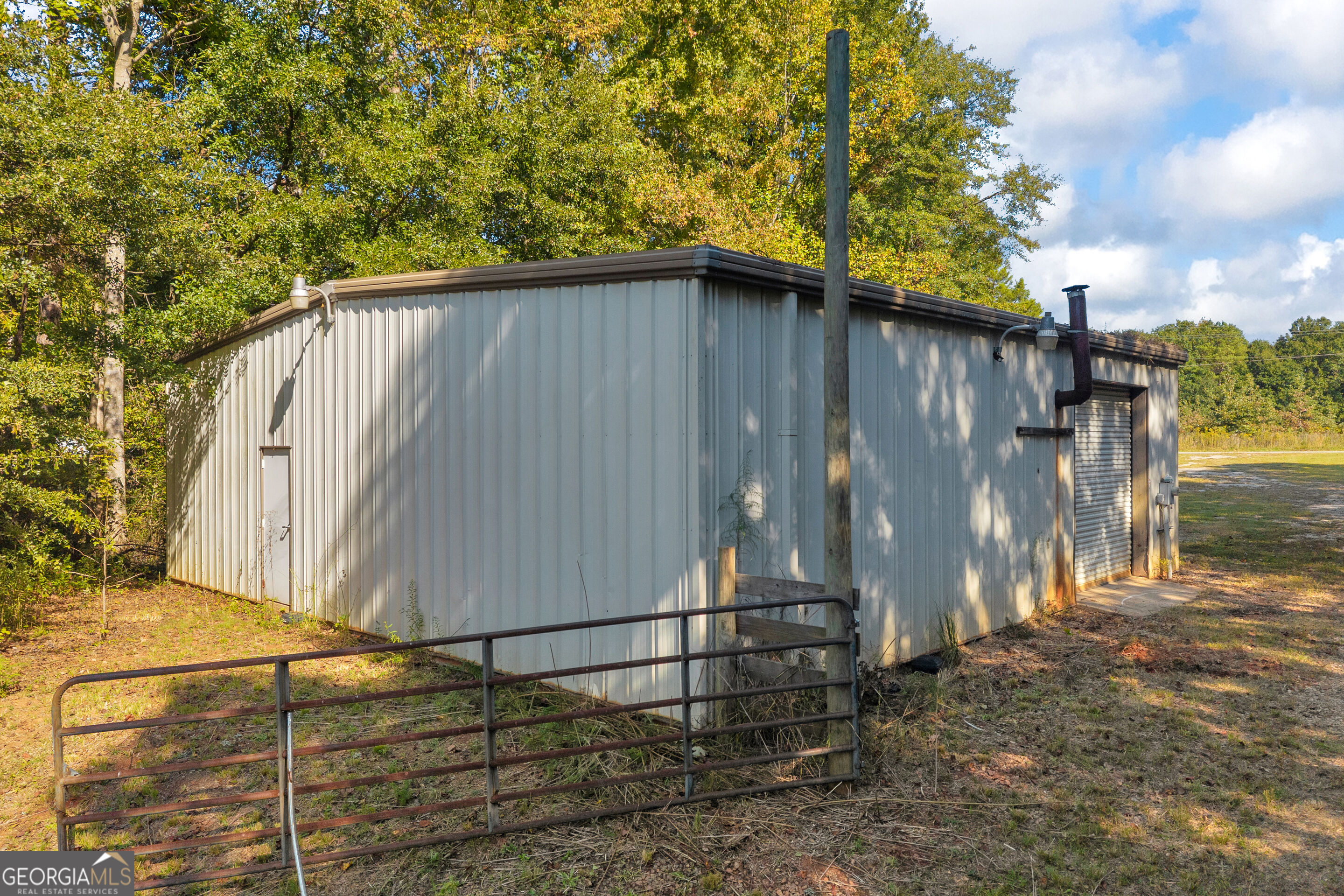 324 N Martin Drive Property Photo 17