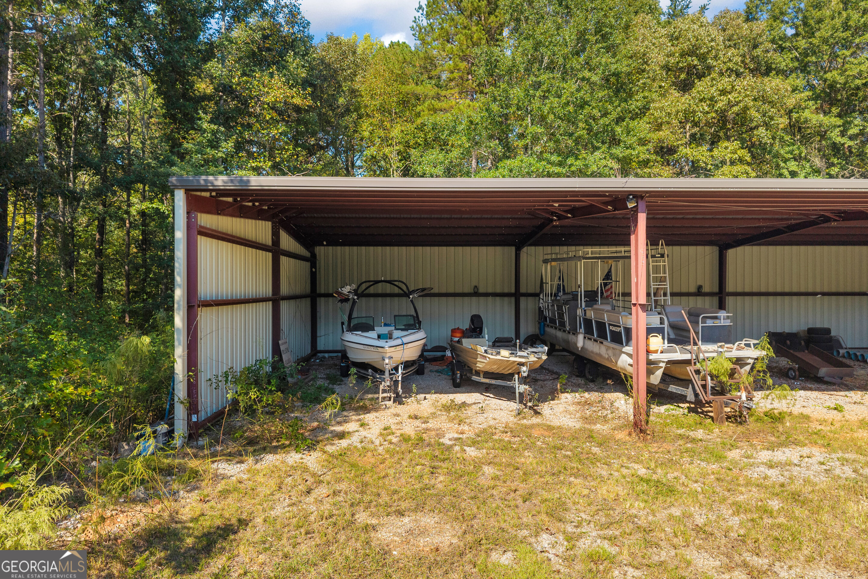 324 N Martin Drive Property Photo 23