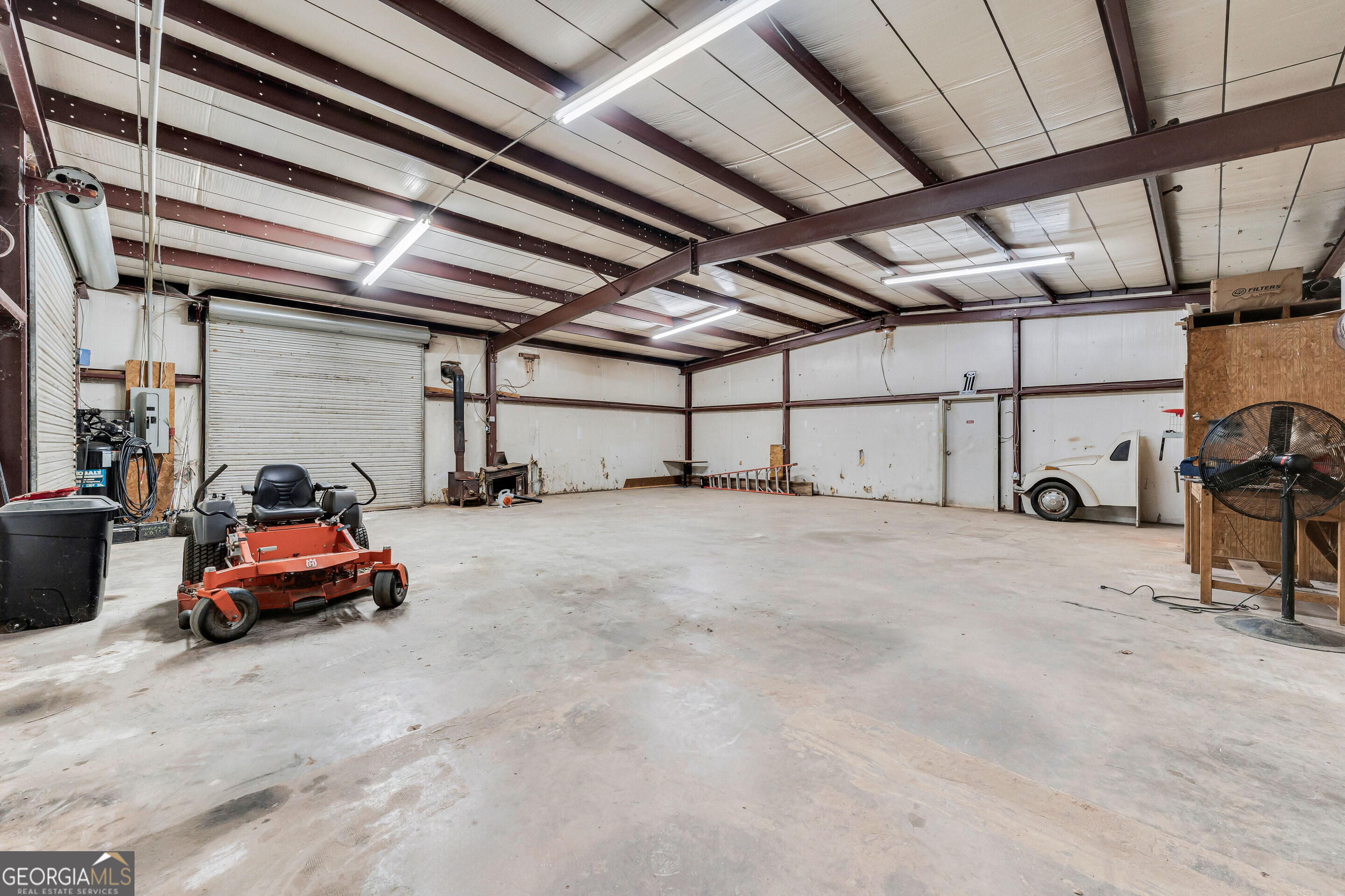 324 N Martin Drive Property Photo 25