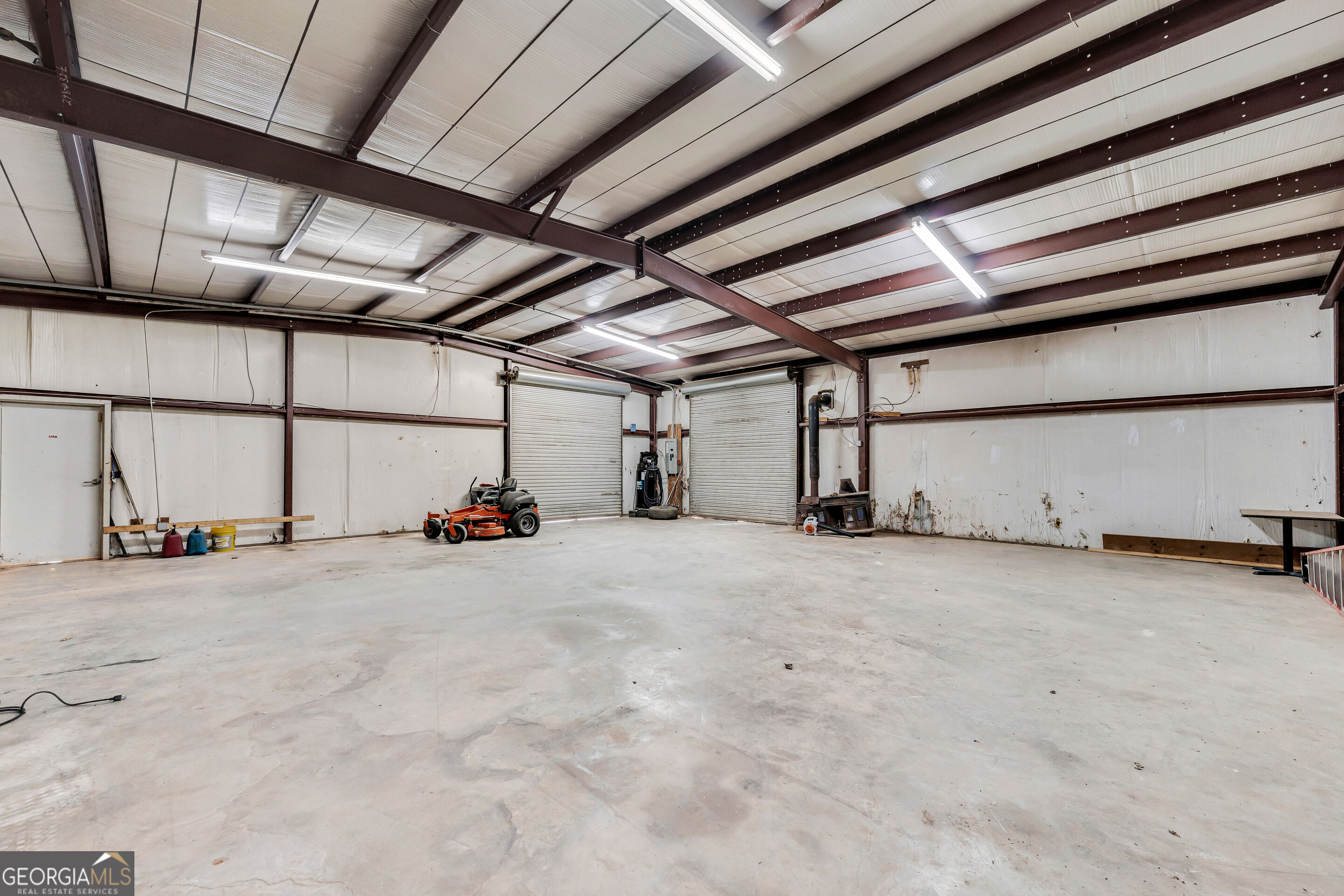 324 N Martin Drive Property Photo 28
