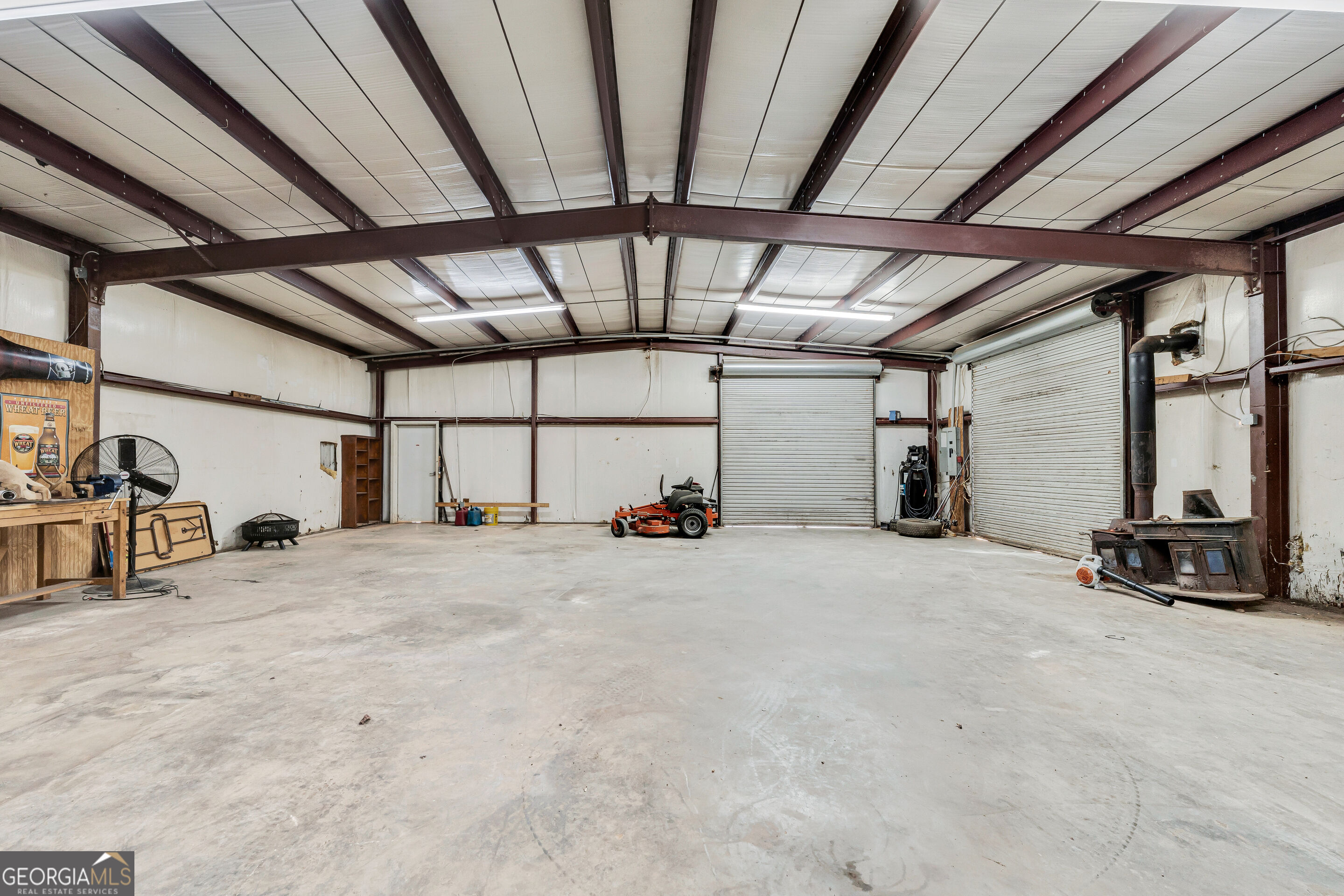 324 N Martin Drive Property Photo 29