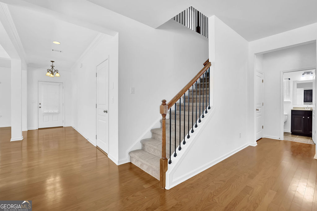 7245 Rocking Horse Lane Property Photo 13