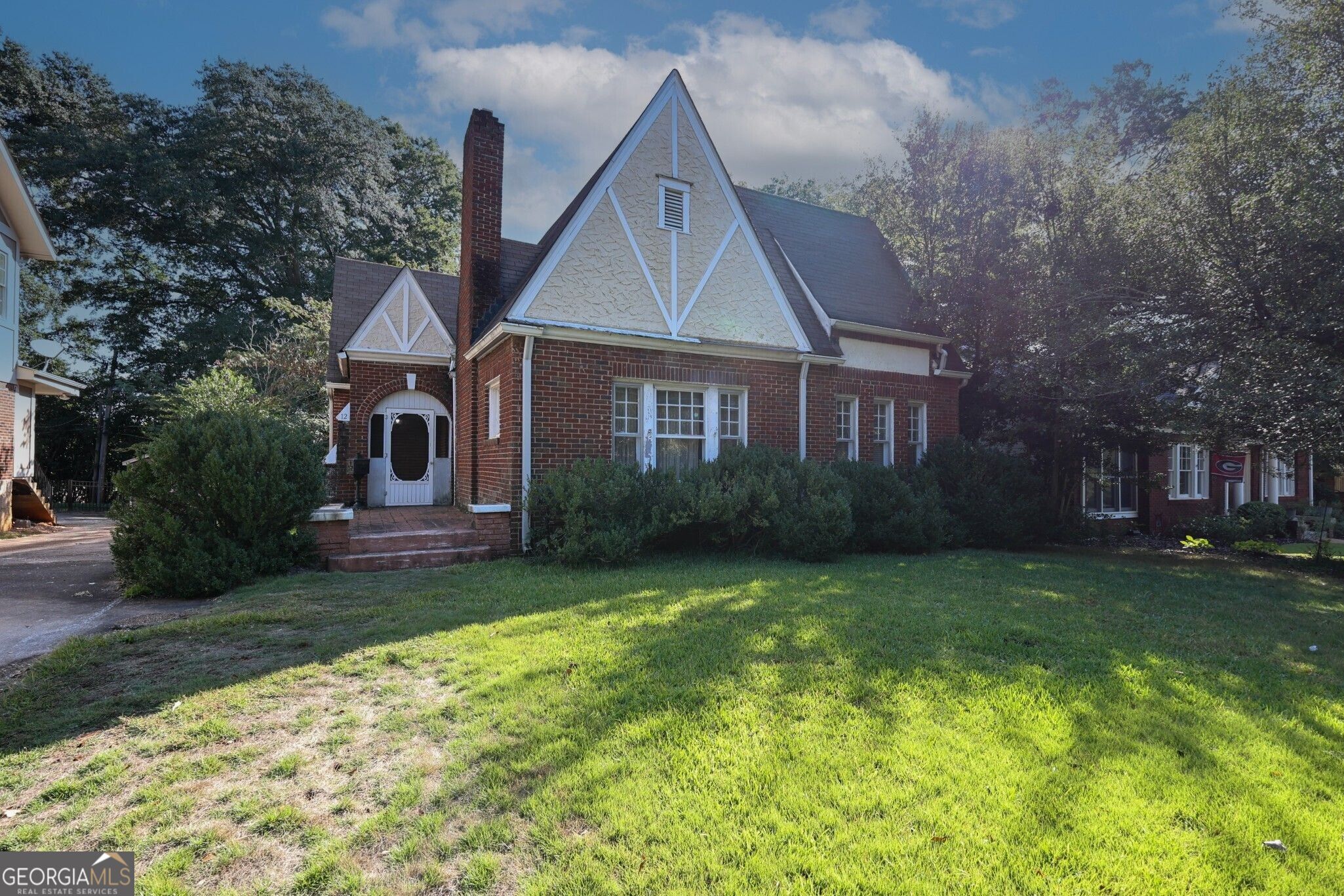 12 Fairfield Drive Property Photo 6