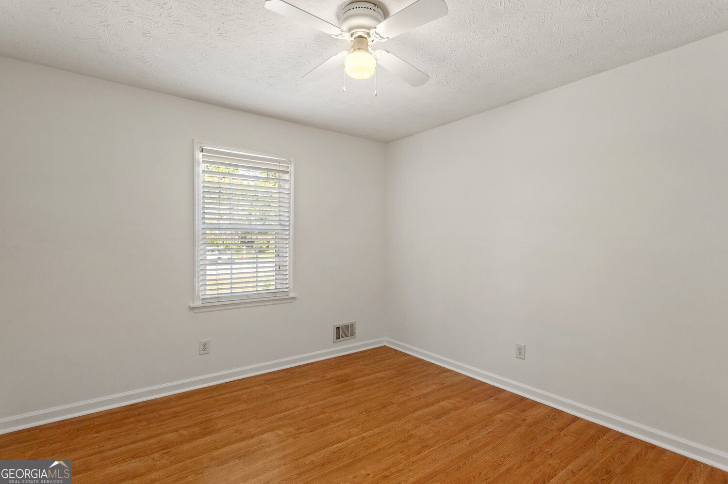 1025 Natalie Lane Se Property Photo 26