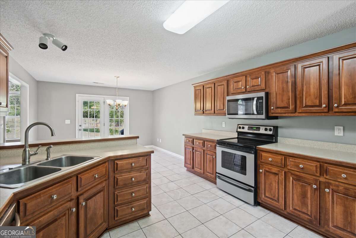 12 Ferry Crossing Drive Se Property Photo 13