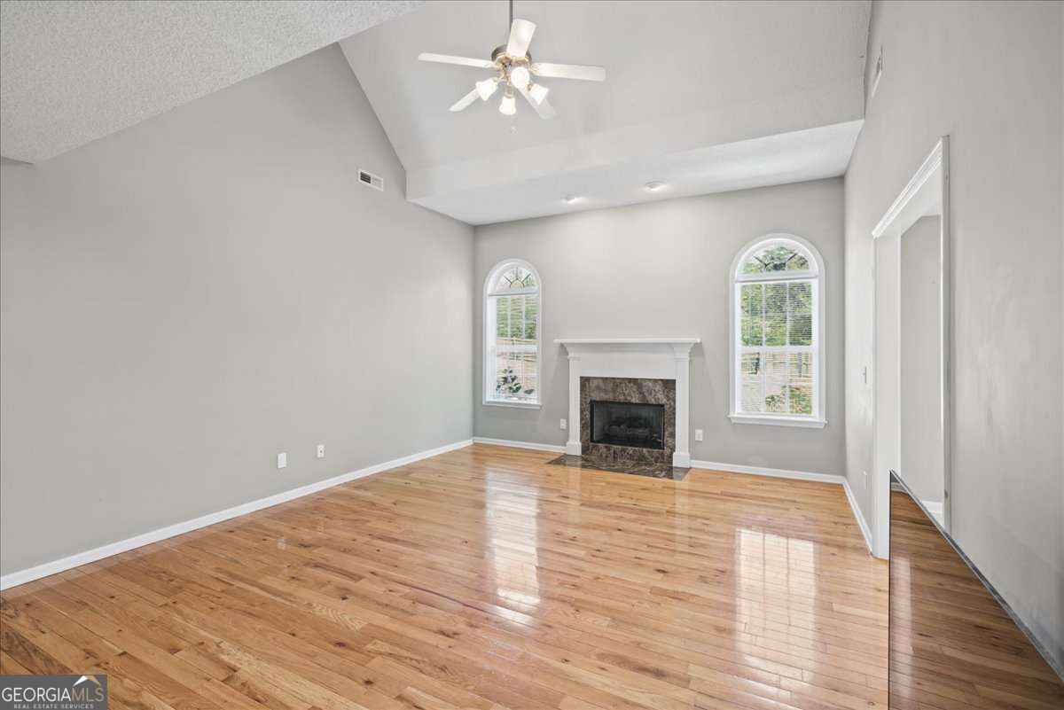 12 Ferry Crossing Drive Se Property Photo 20
