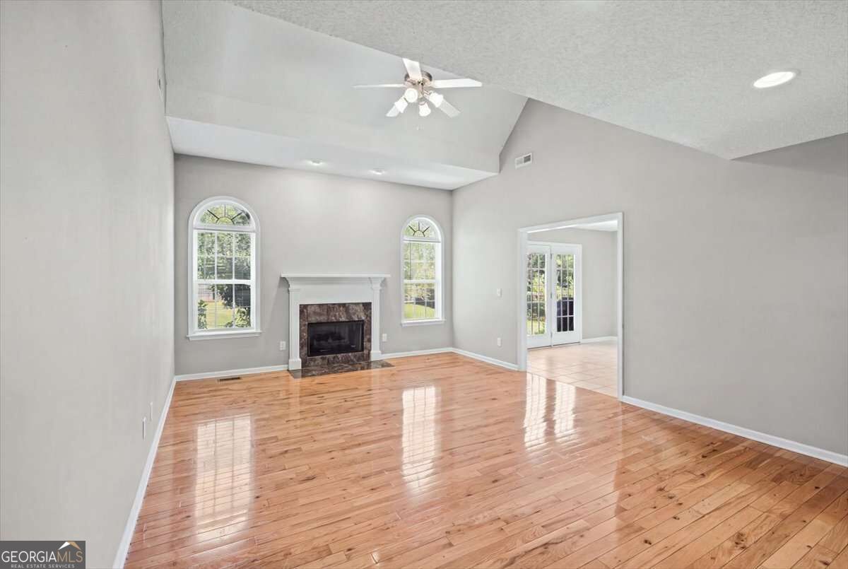 12 Ferry Crossing Drive Se Property Photo 22