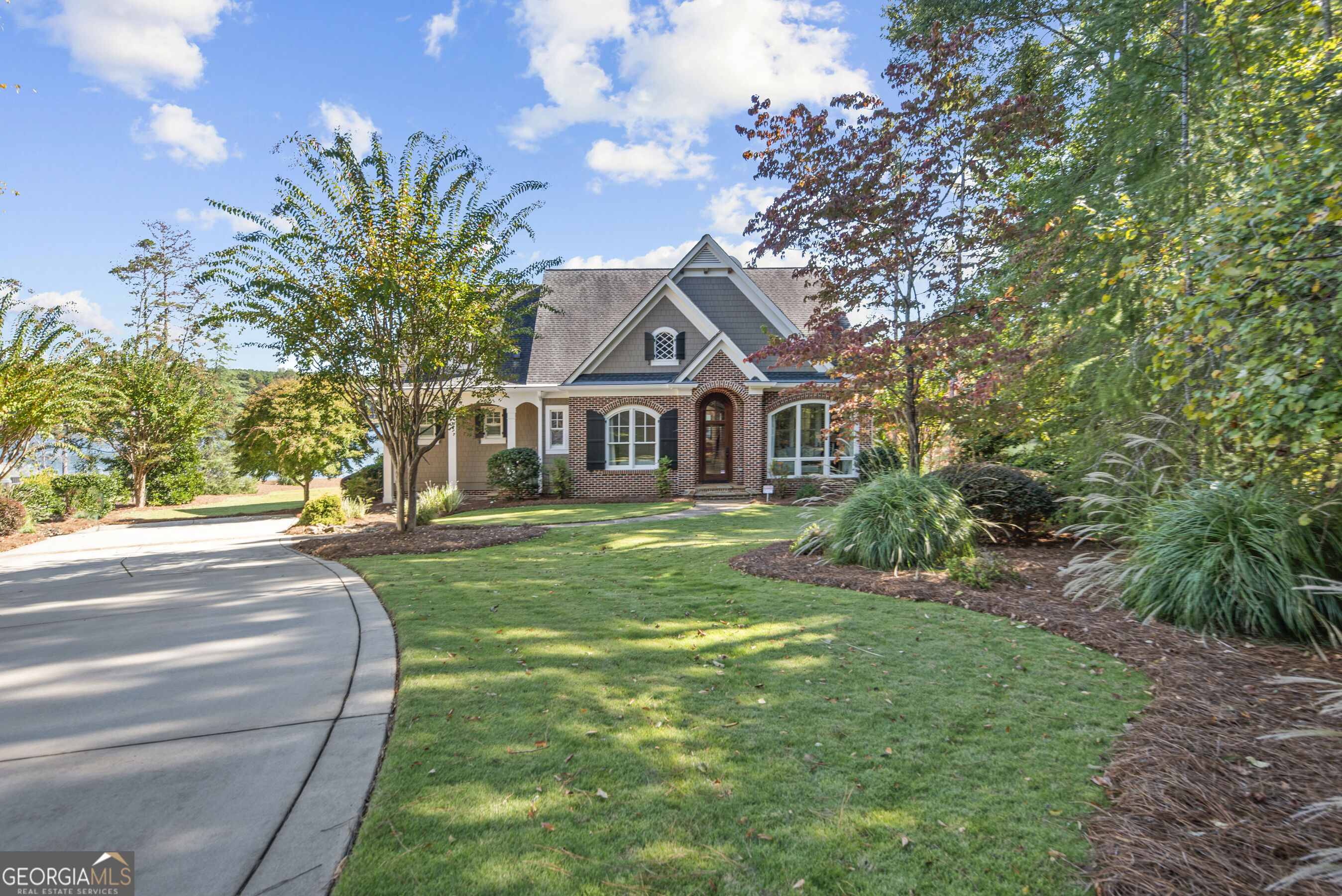 1061 Tomahawk Court Property Photo 1