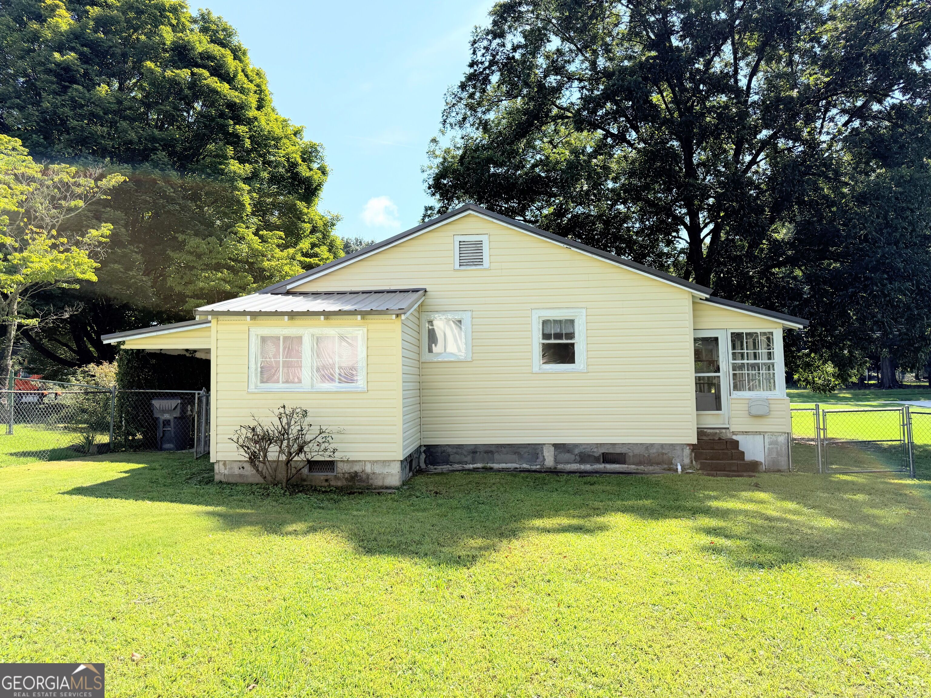 450 Bowdon Street Property Photo 4