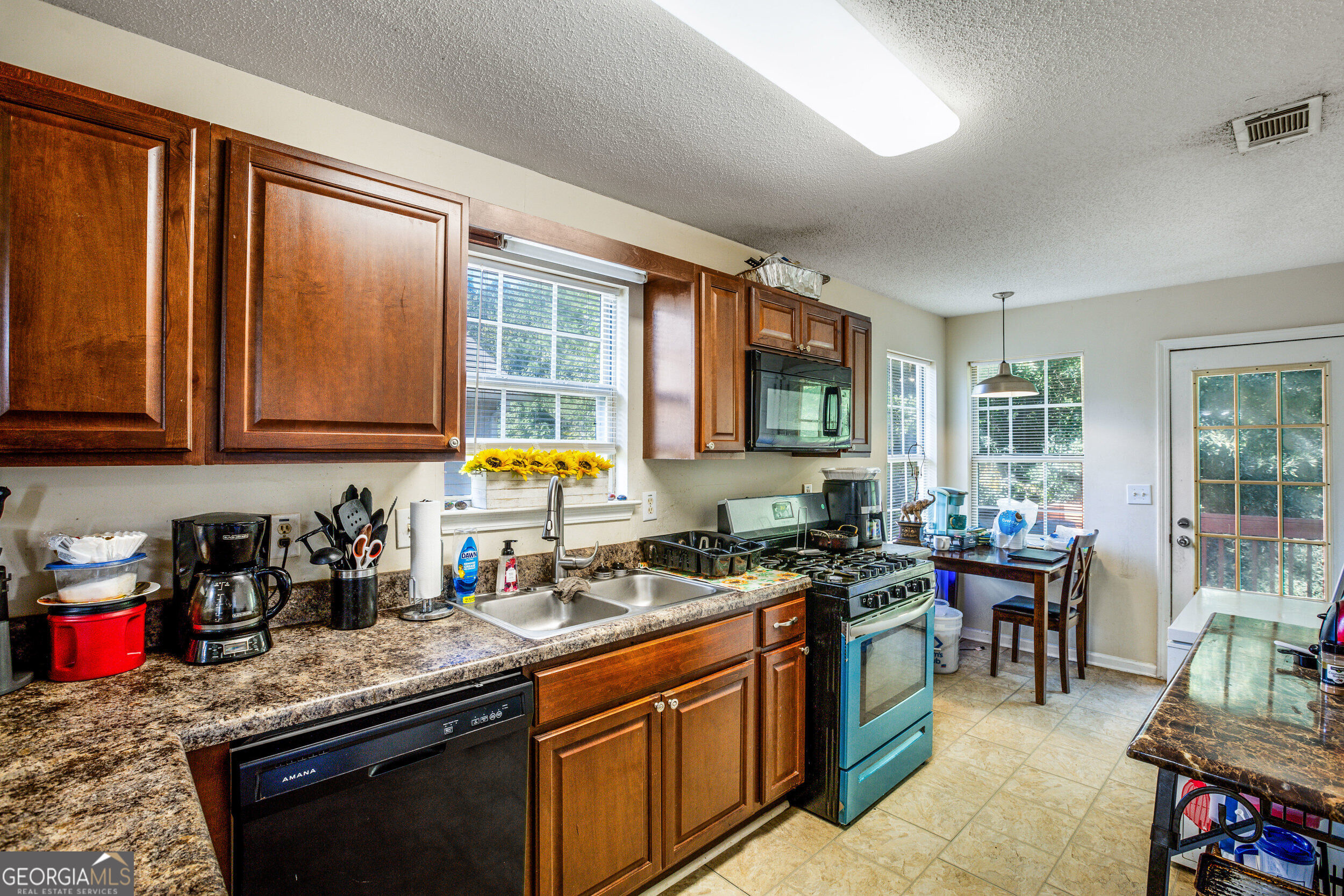 1286 Waterton Trail Property Photo 7