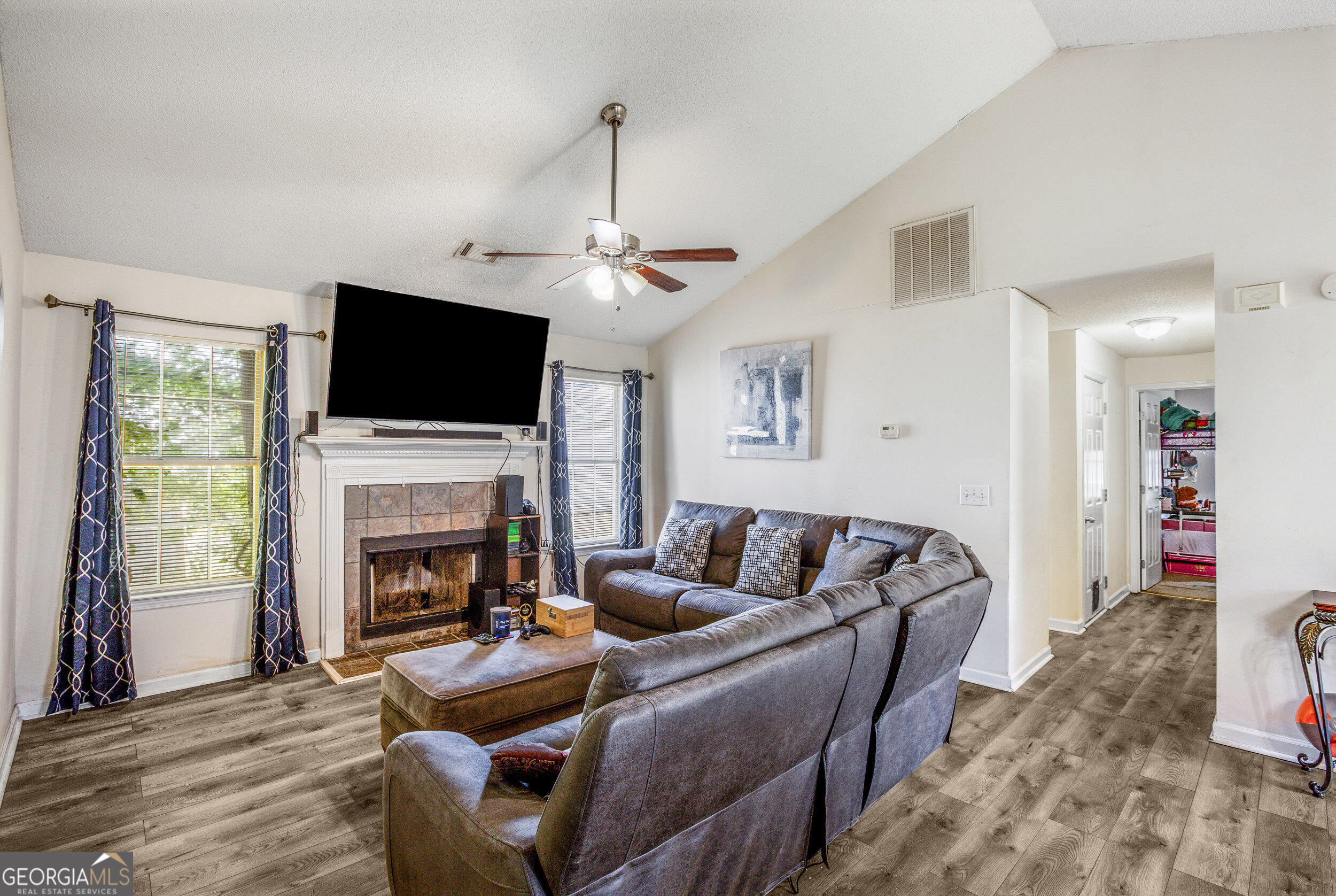 1286 Waterton Trail Property Photo 10