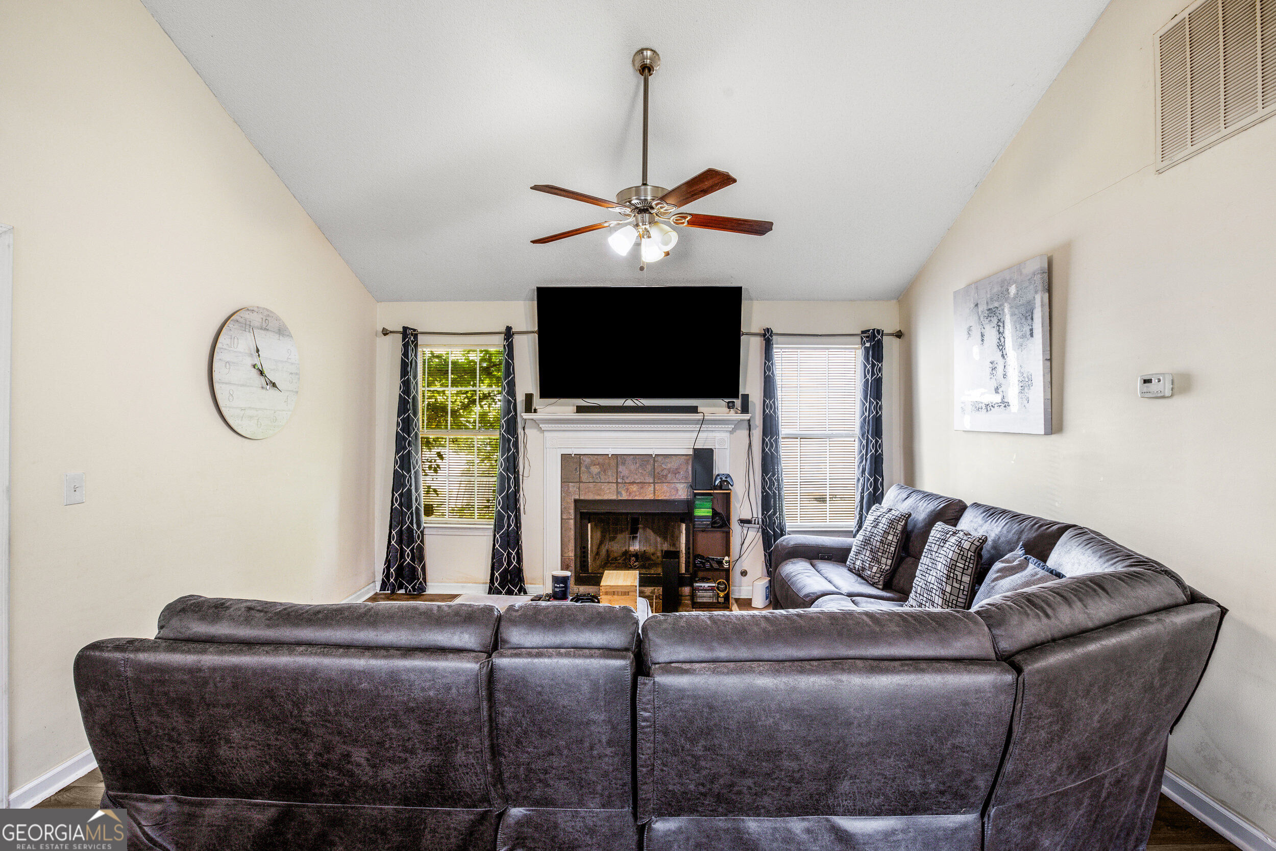 1286 Waterton Trail Property Photo 11