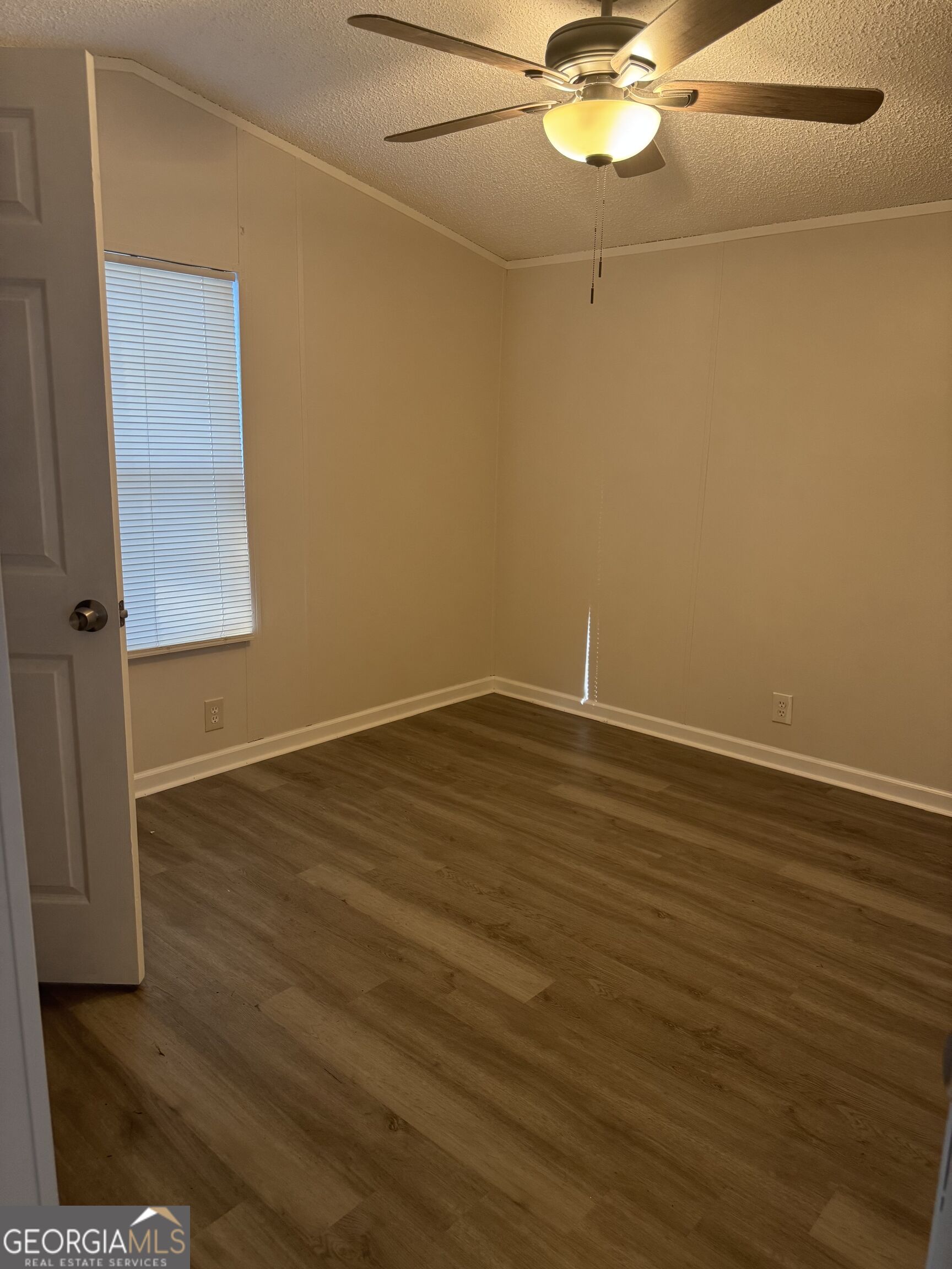 955 Pinehill Road Property Photo 8