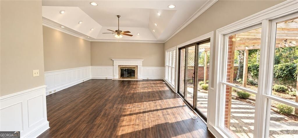 6 Conifer Square Property Photo 8