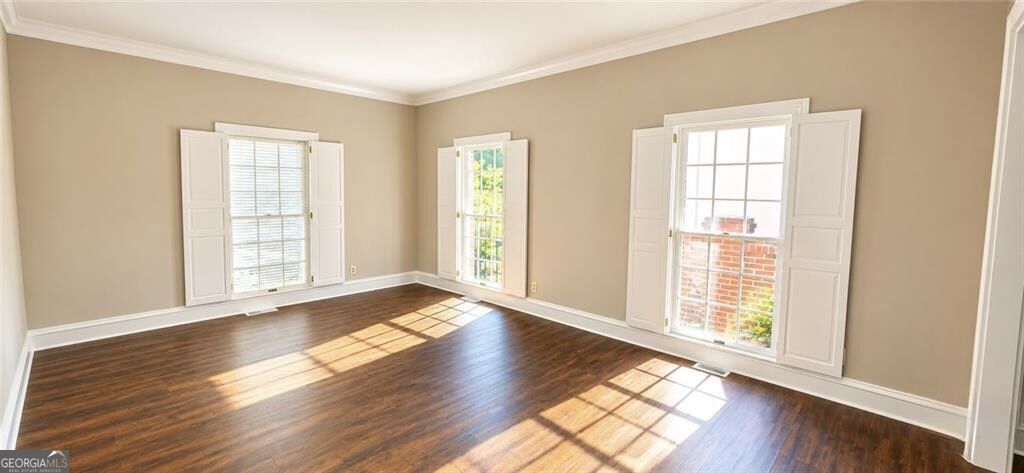 6 Conifer Square Property Photo 20