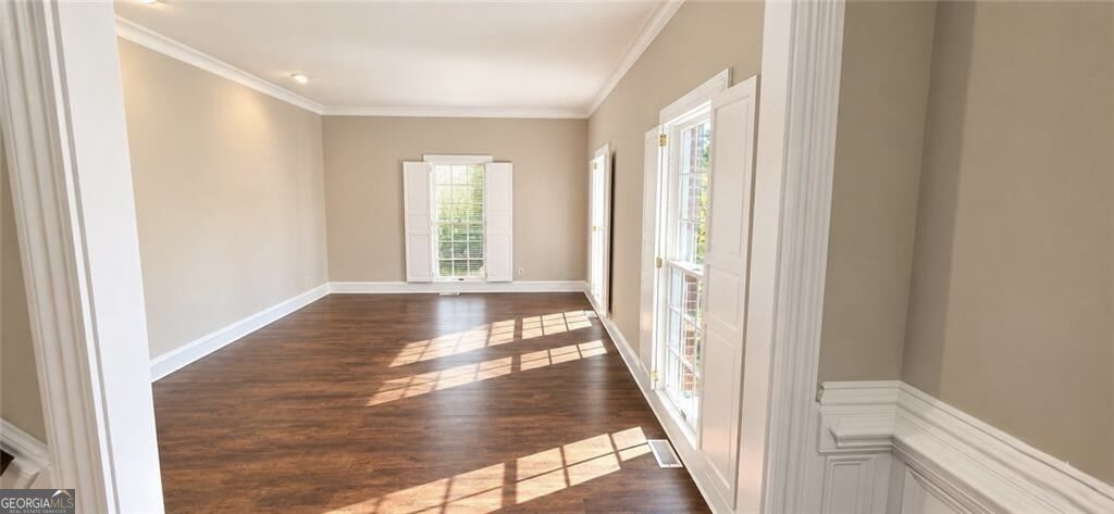 6 Conifer Square Property Photo 21