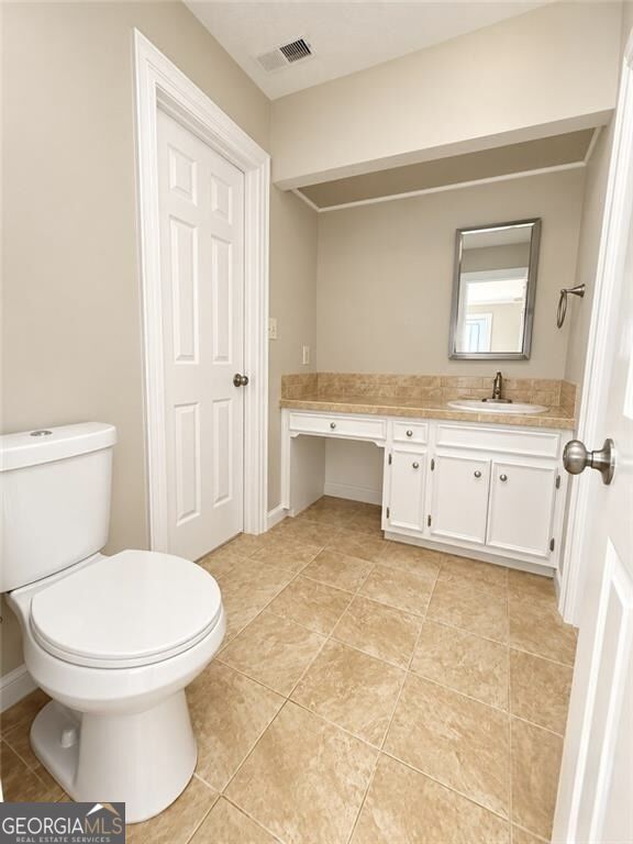 6 Conifer Square Property Photo 37