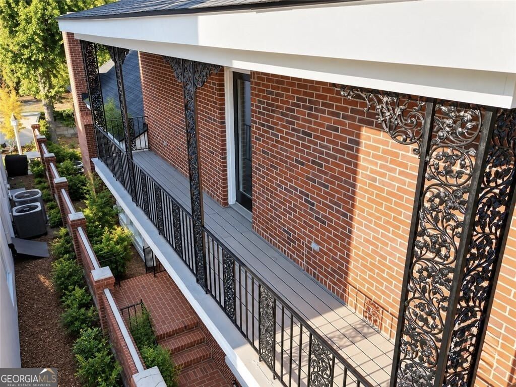 6 Conifer Square Property Photo 47