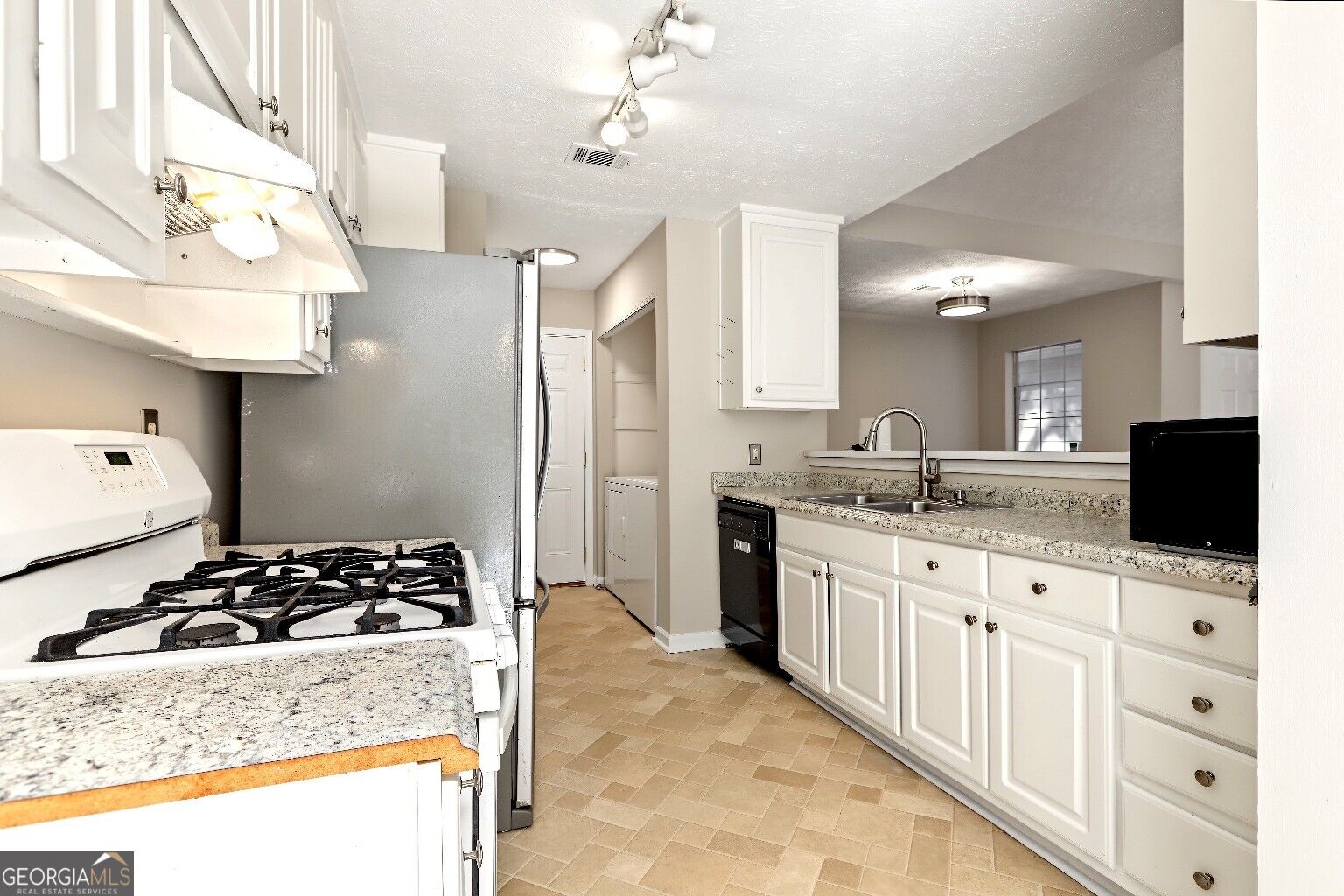 110 Marians Way Property Photo 8