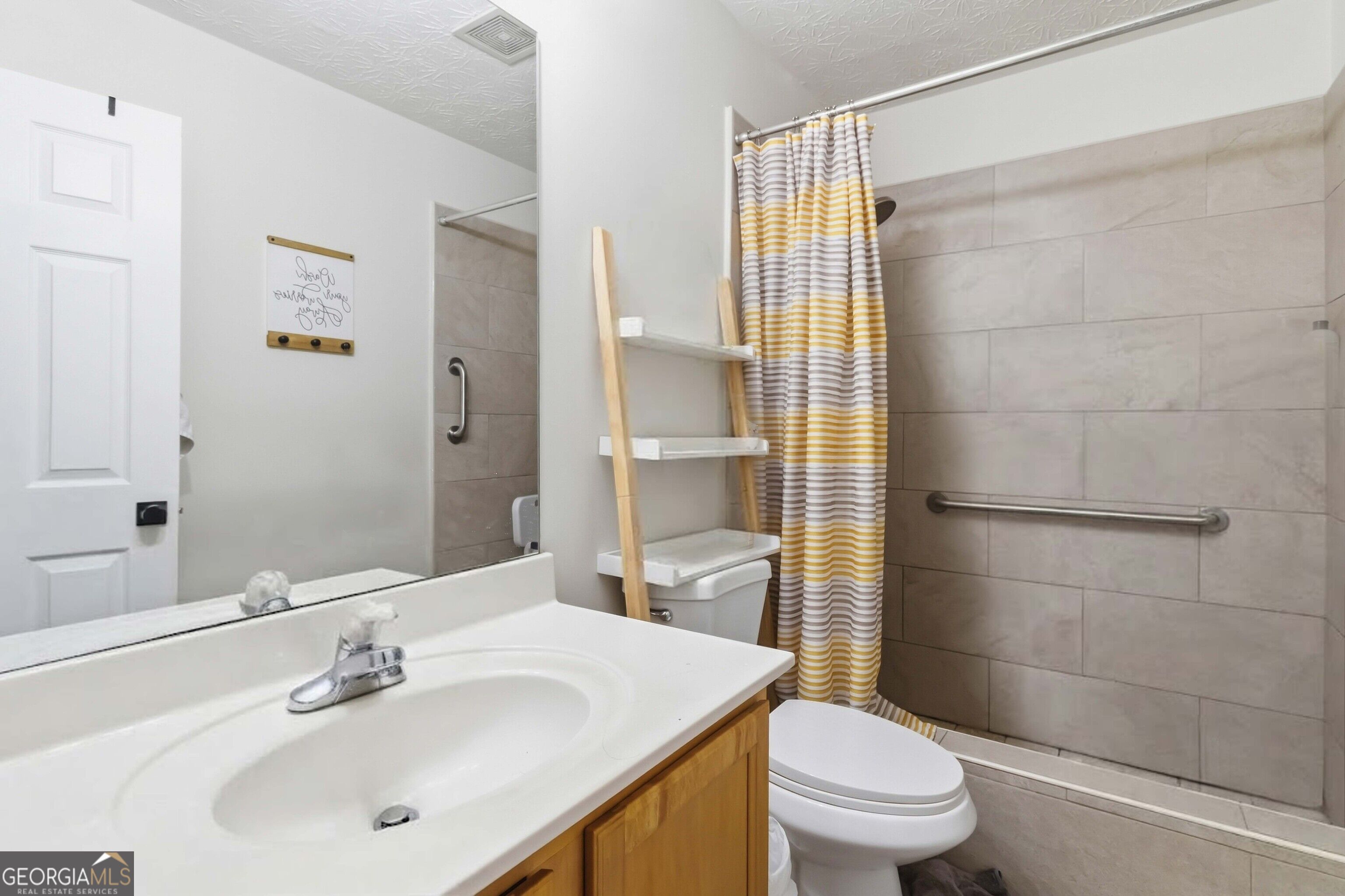 336 Clearsprings Drive Property Photo 23
