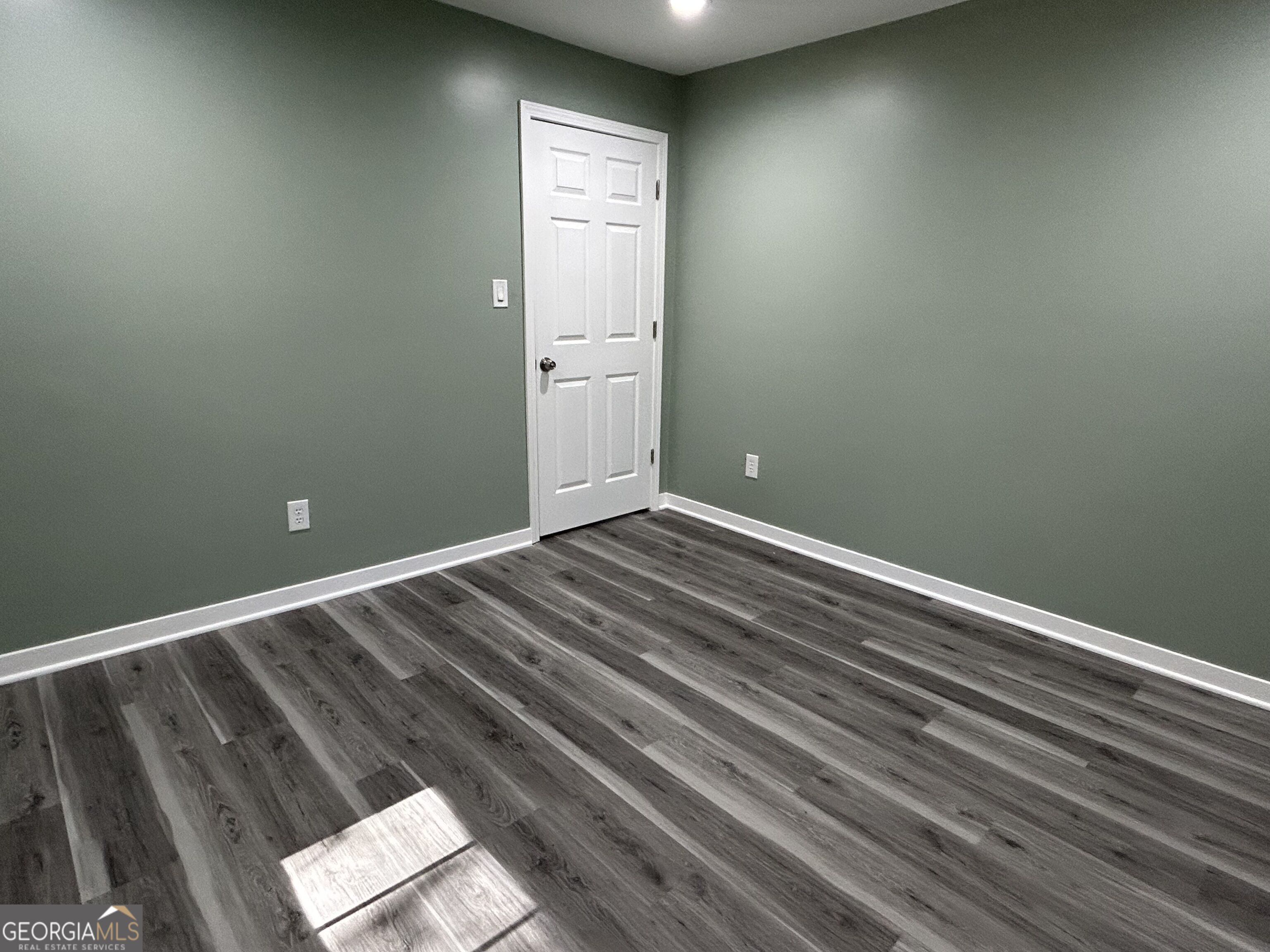 109 Vernon Street Property Photo 6