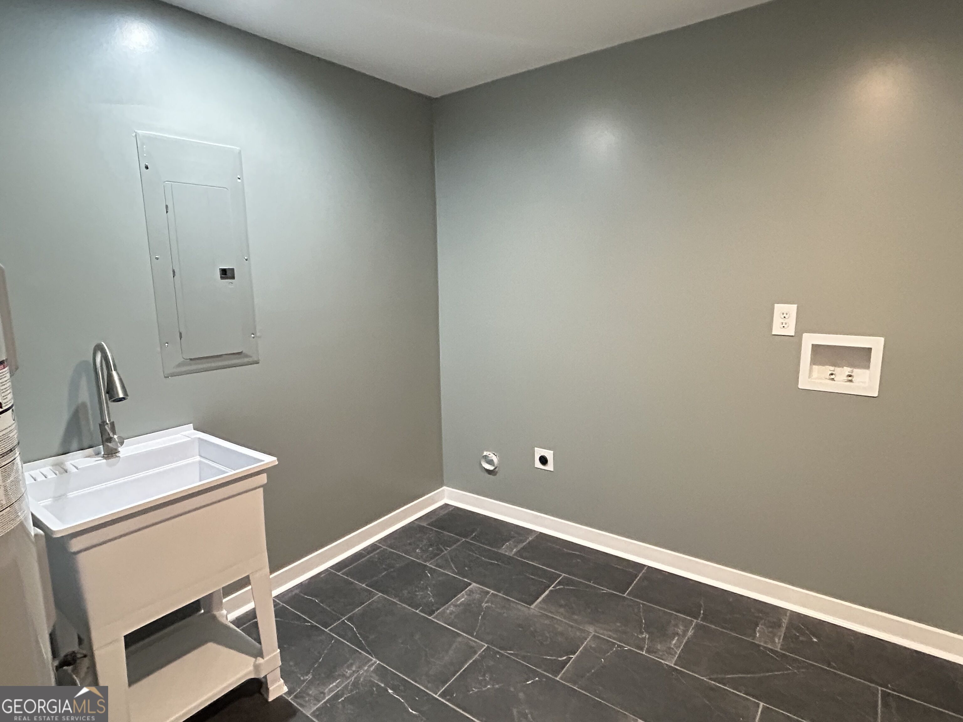 109 Vernon Street Property Photo 14