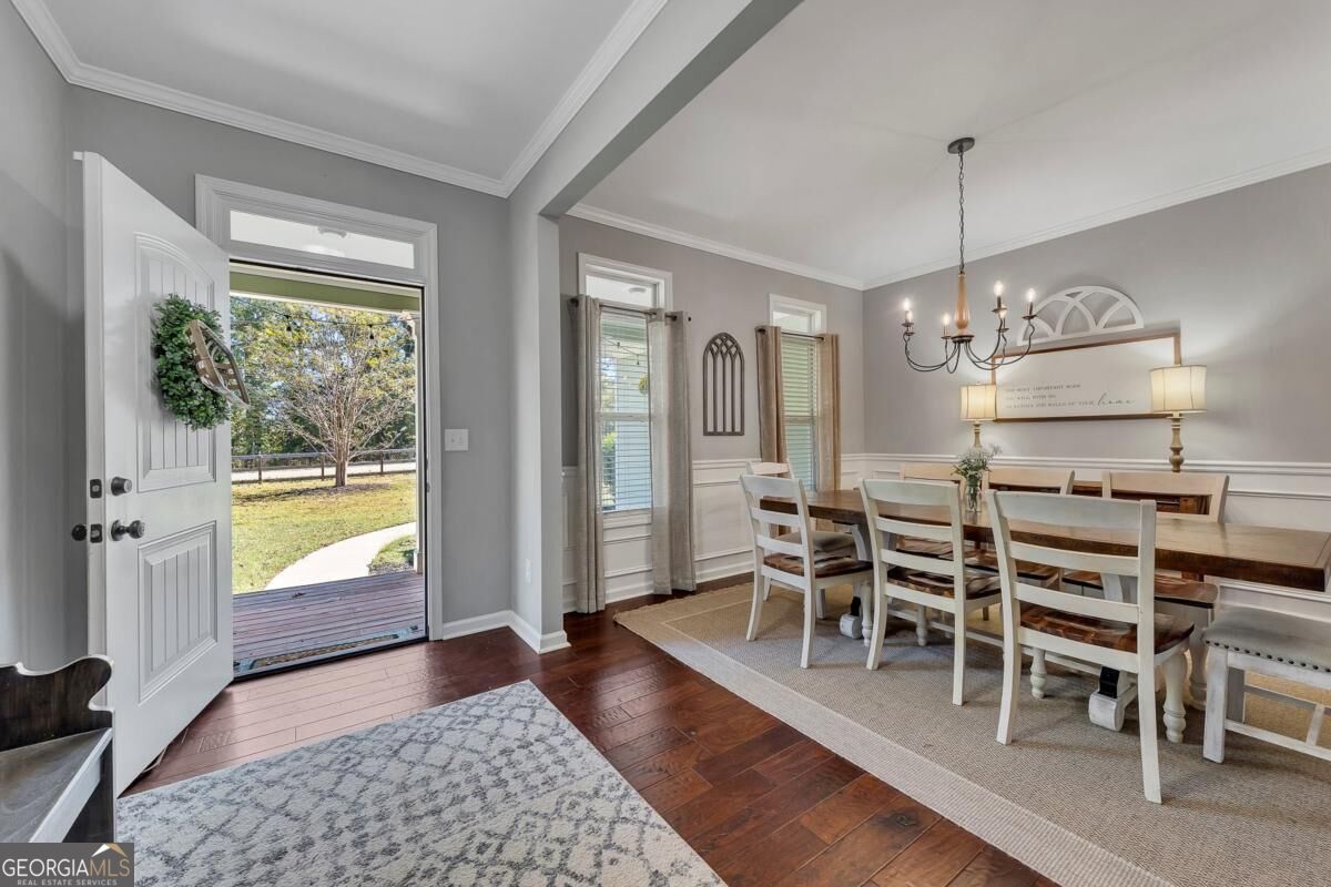 810 Flatbottom Road Property Photo 3