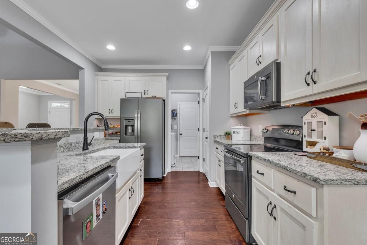 810 Flatbottom Road Property Photo 12